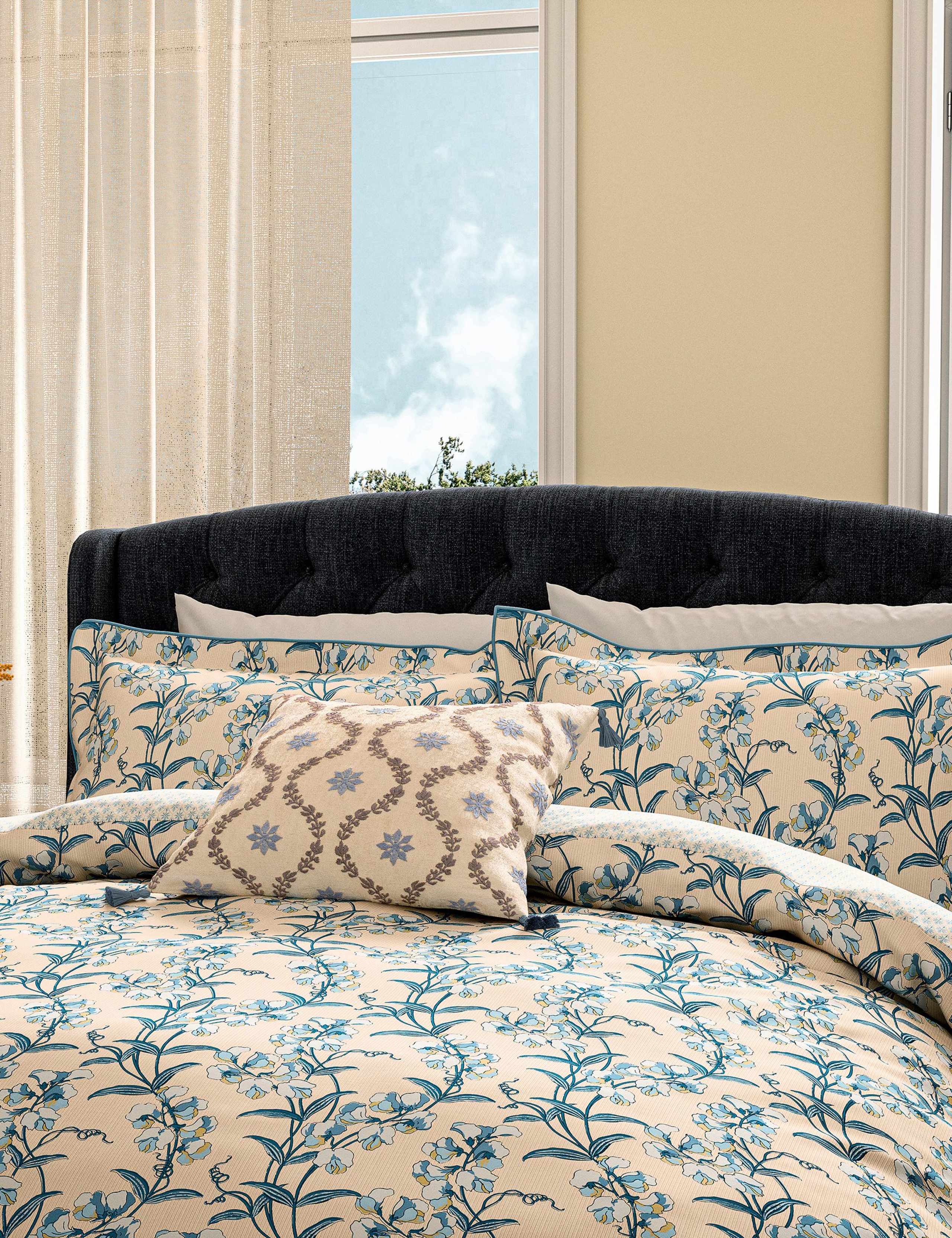 V&A Onslow Trellis scatter cushion 45cm (British brand)