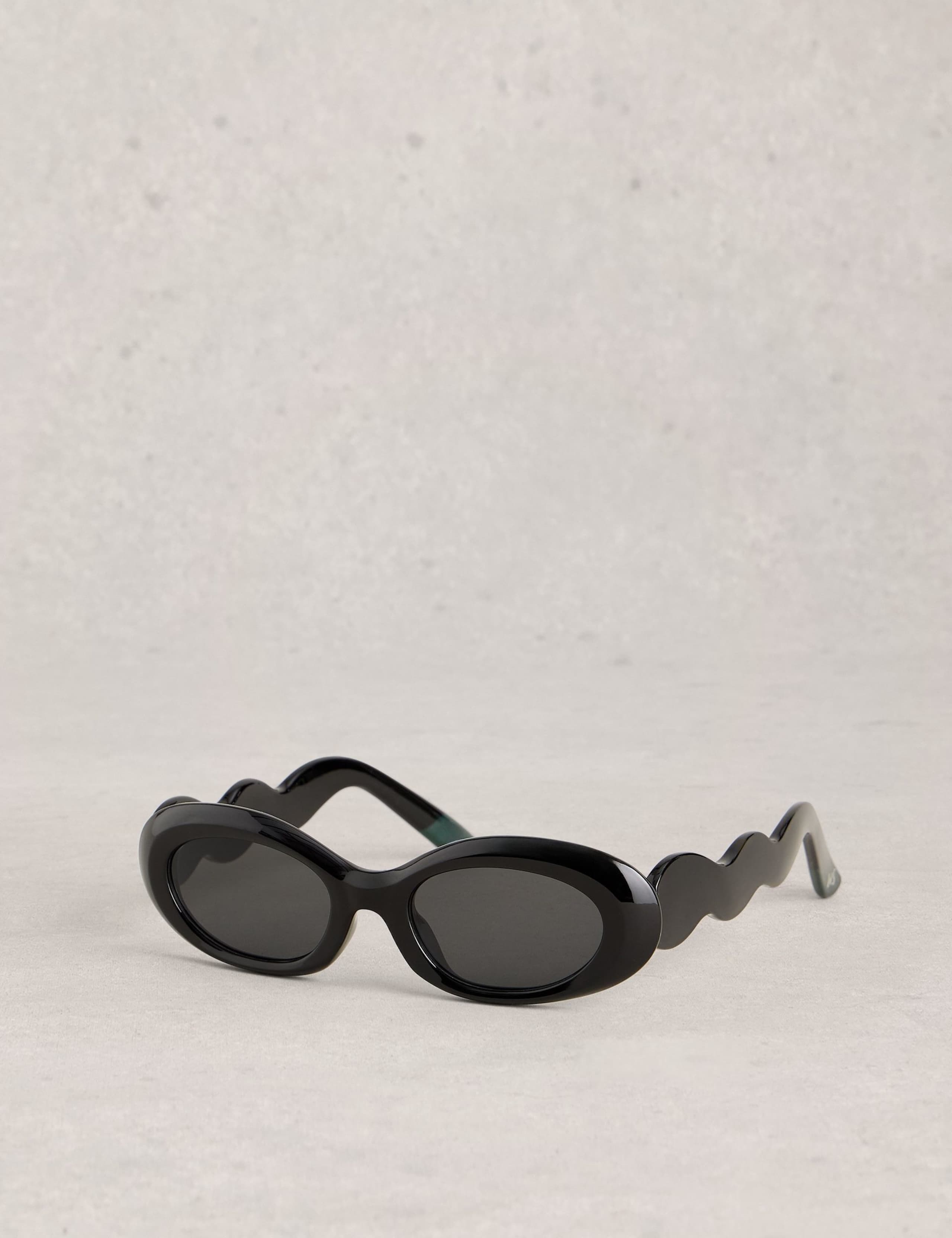 White Stuff oval chunky sunglasses - UK version