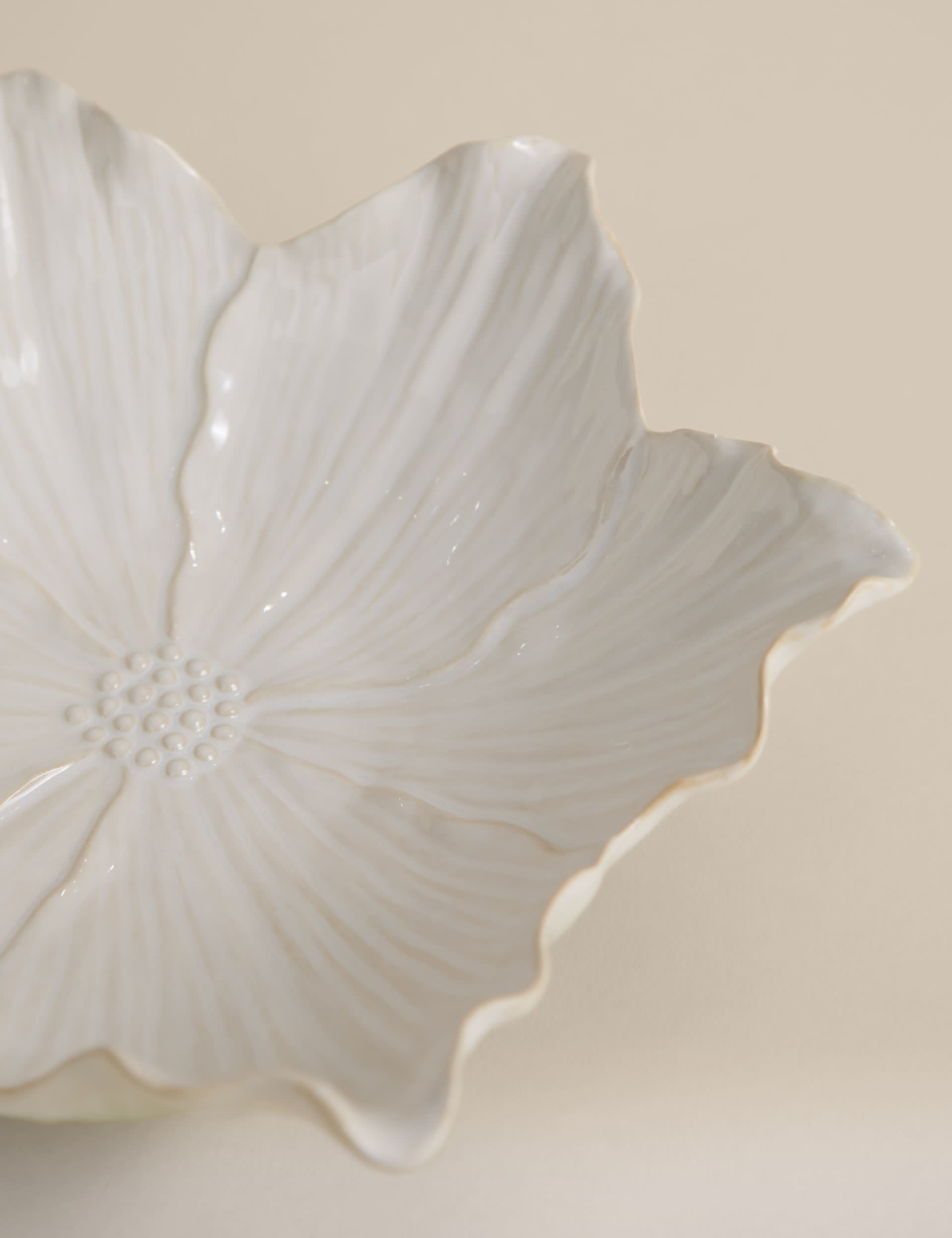 Ceramic handkerchief centrepiece bowl - imported from the UK