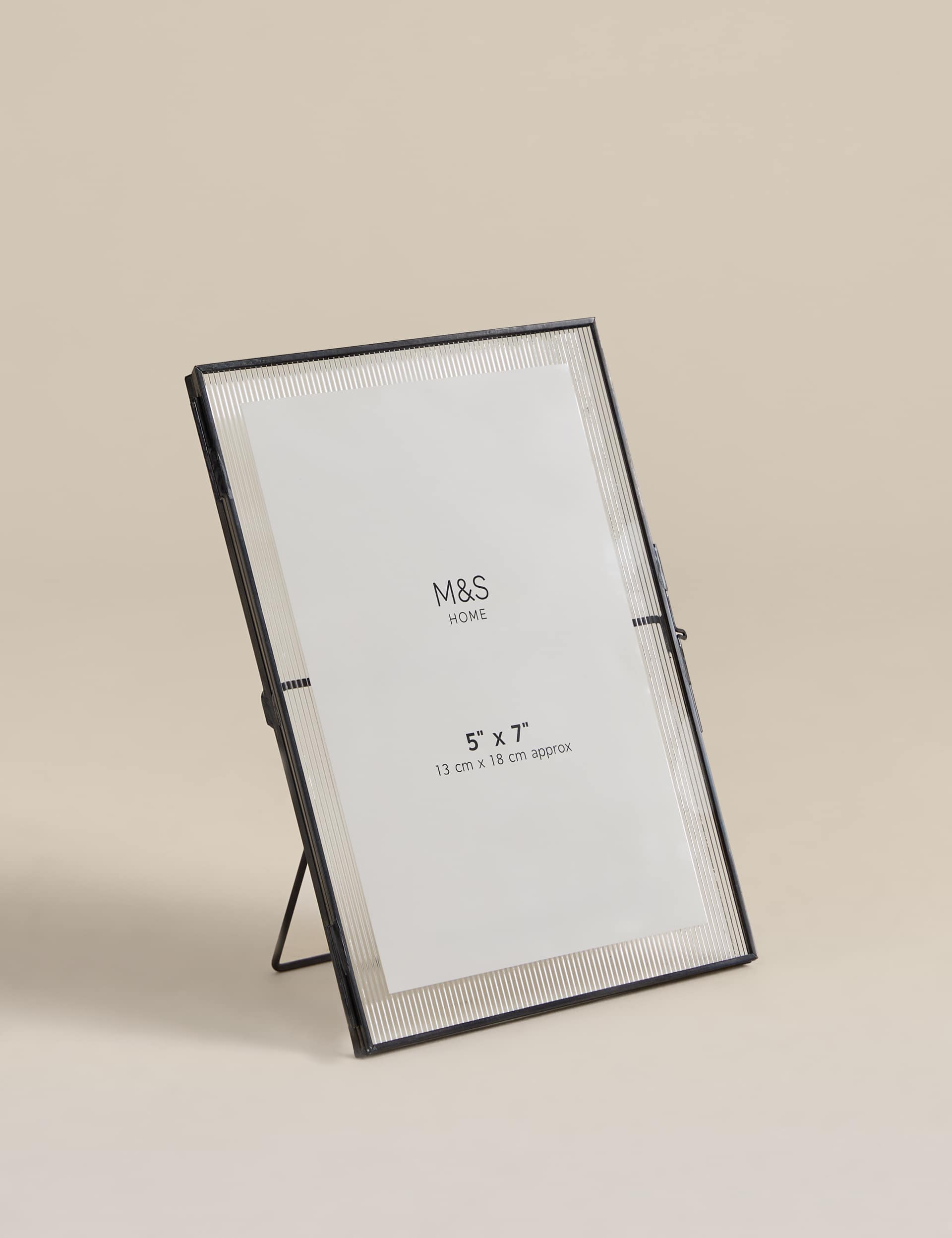 Ribbed glass photo frame 4x6 inch - British product