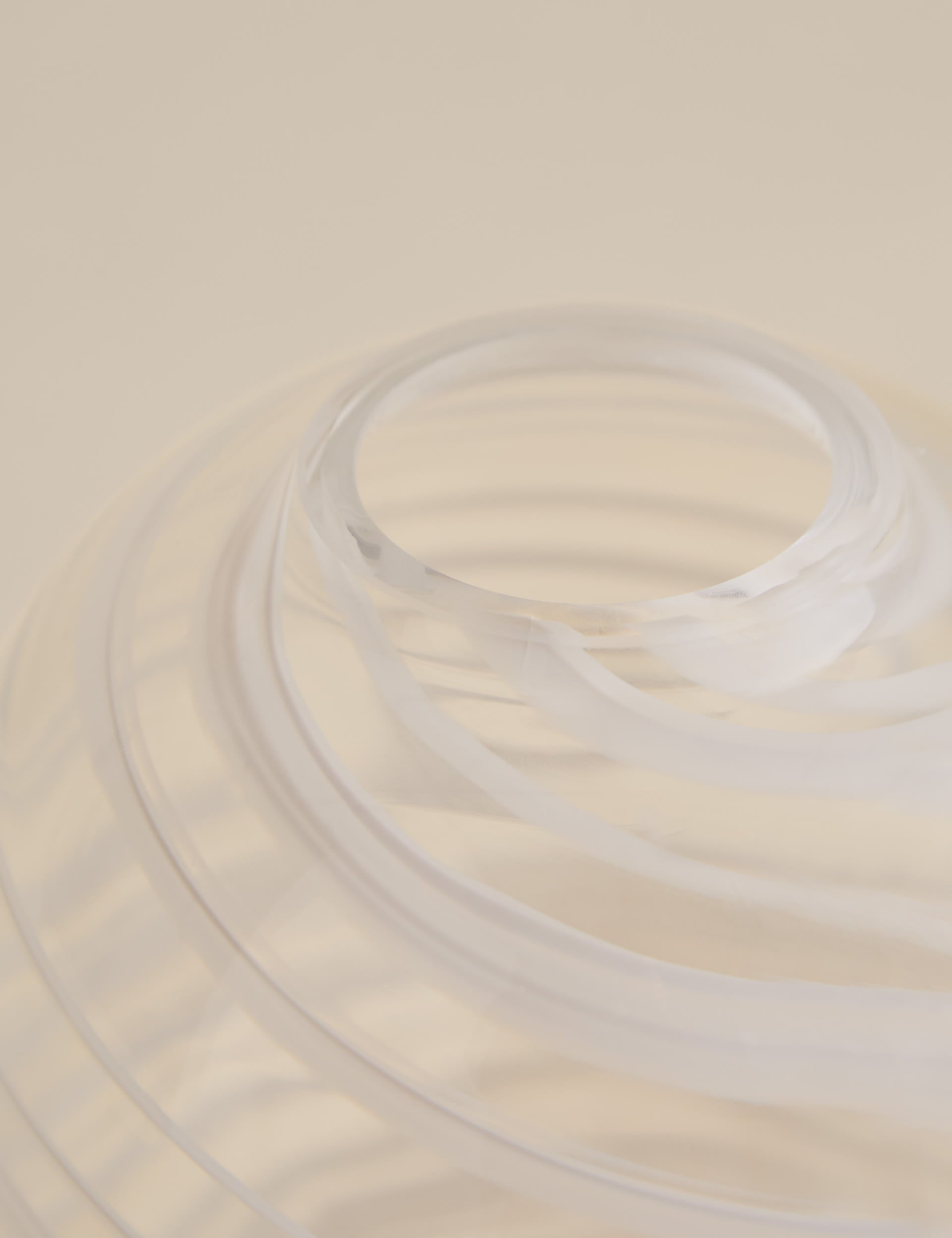 Medium swirl glass vase 22cm , imported from the UK