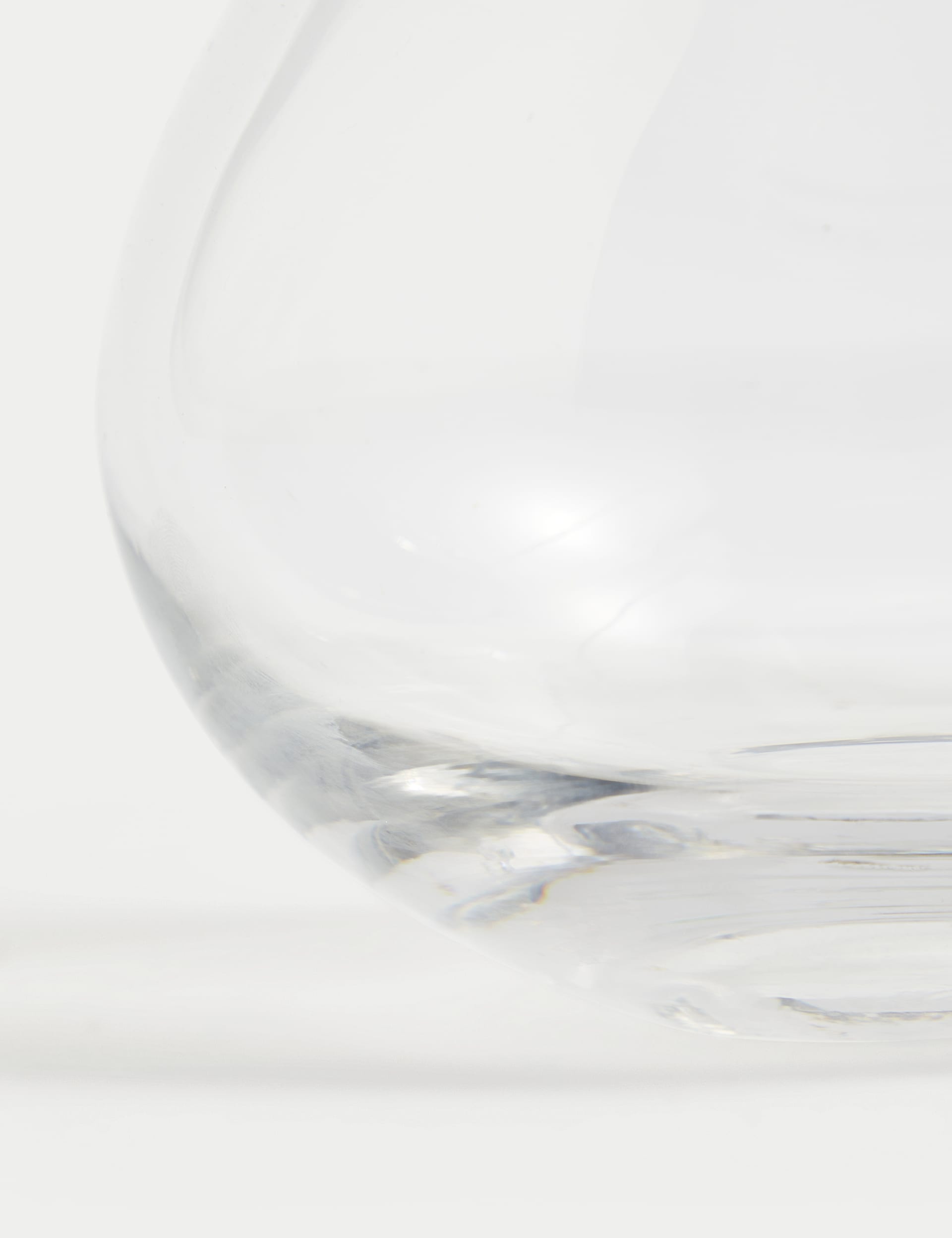 Small bouquet vase tapered glass 16.5cm, imported from the UK