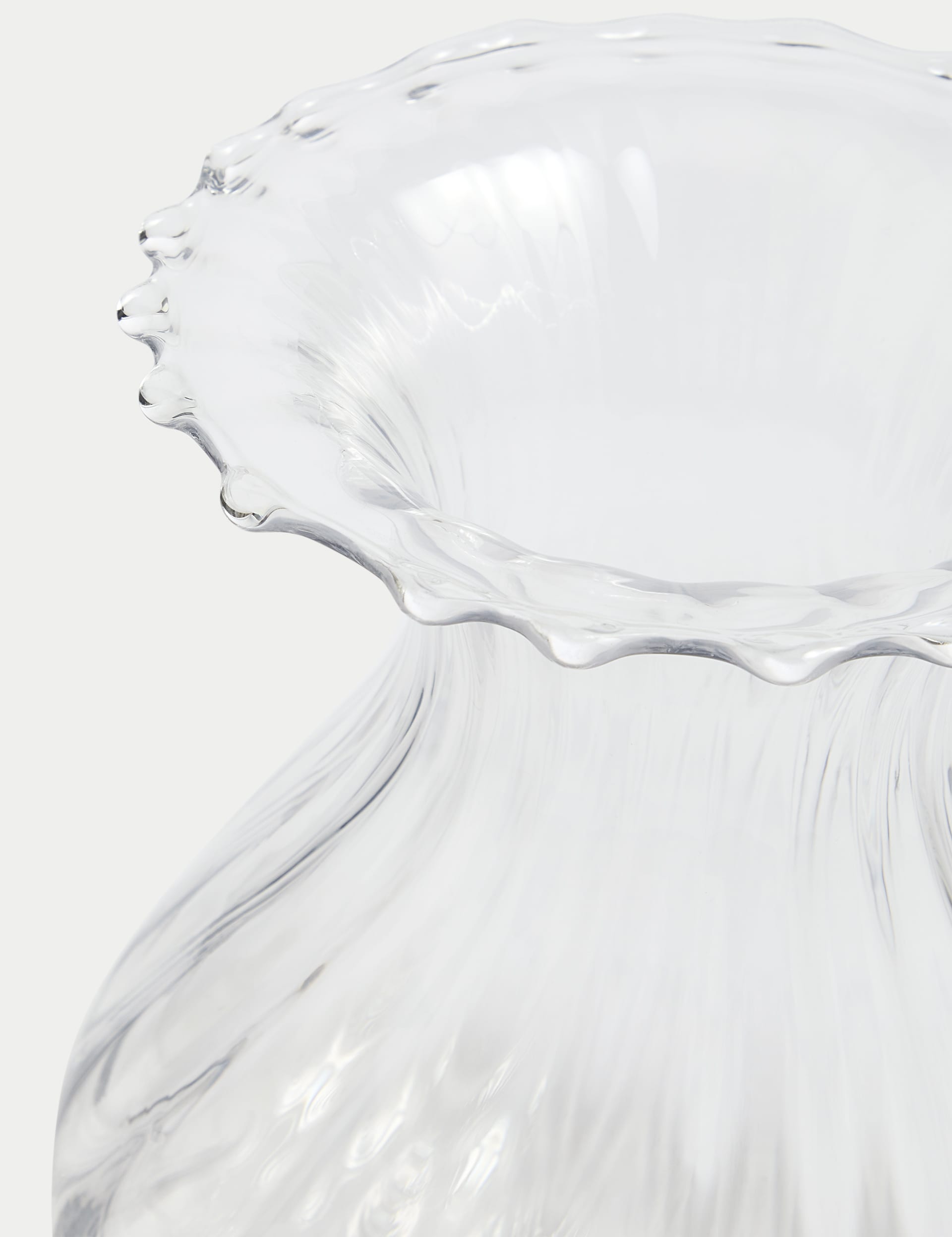 Fluted glass vase with wavy rim 25cm height - British product