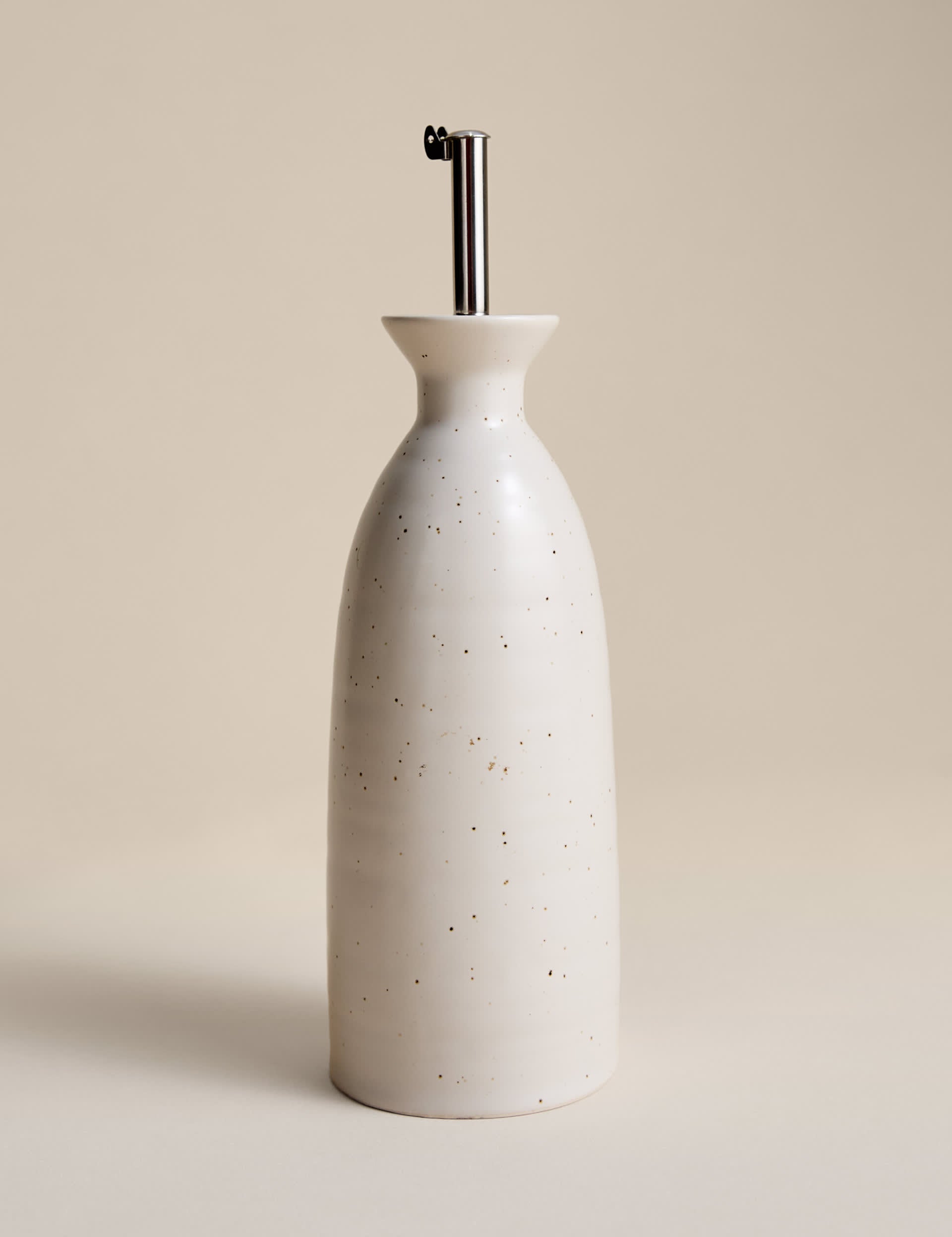 Small ceramic oil pourer 23.4 cm - British product
