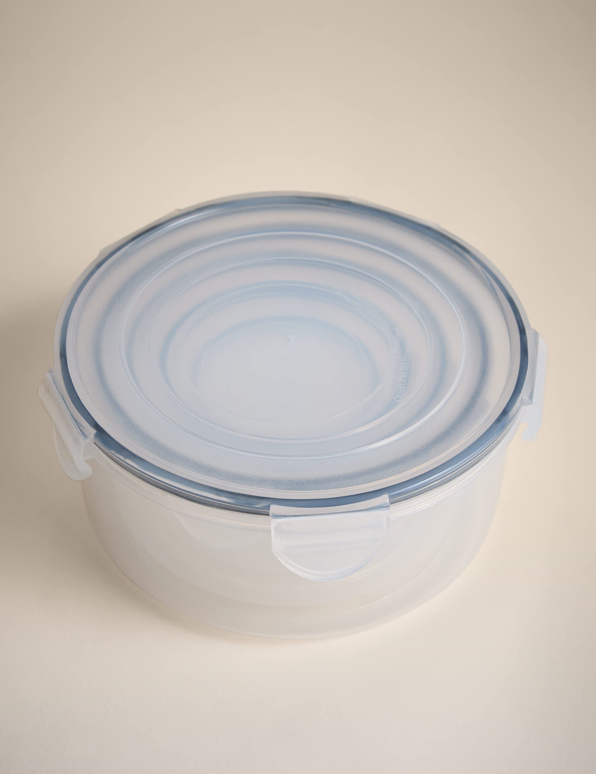 Round nesting storage containers set of 5 (British brand)