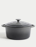 Cast iron large casserole dish 5.2 litre - British product