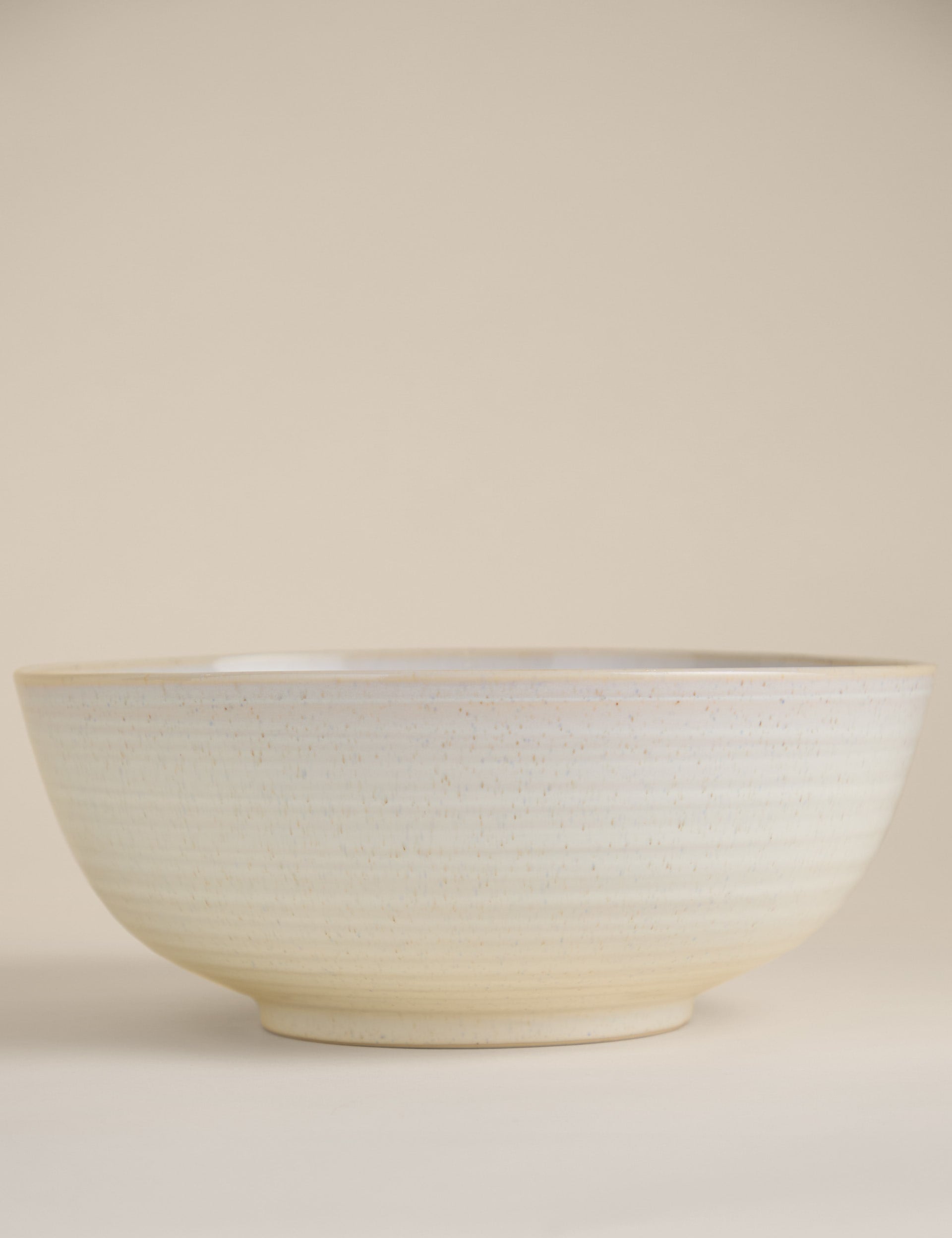 Extra large ribbed ceramic mixing bowl - British product