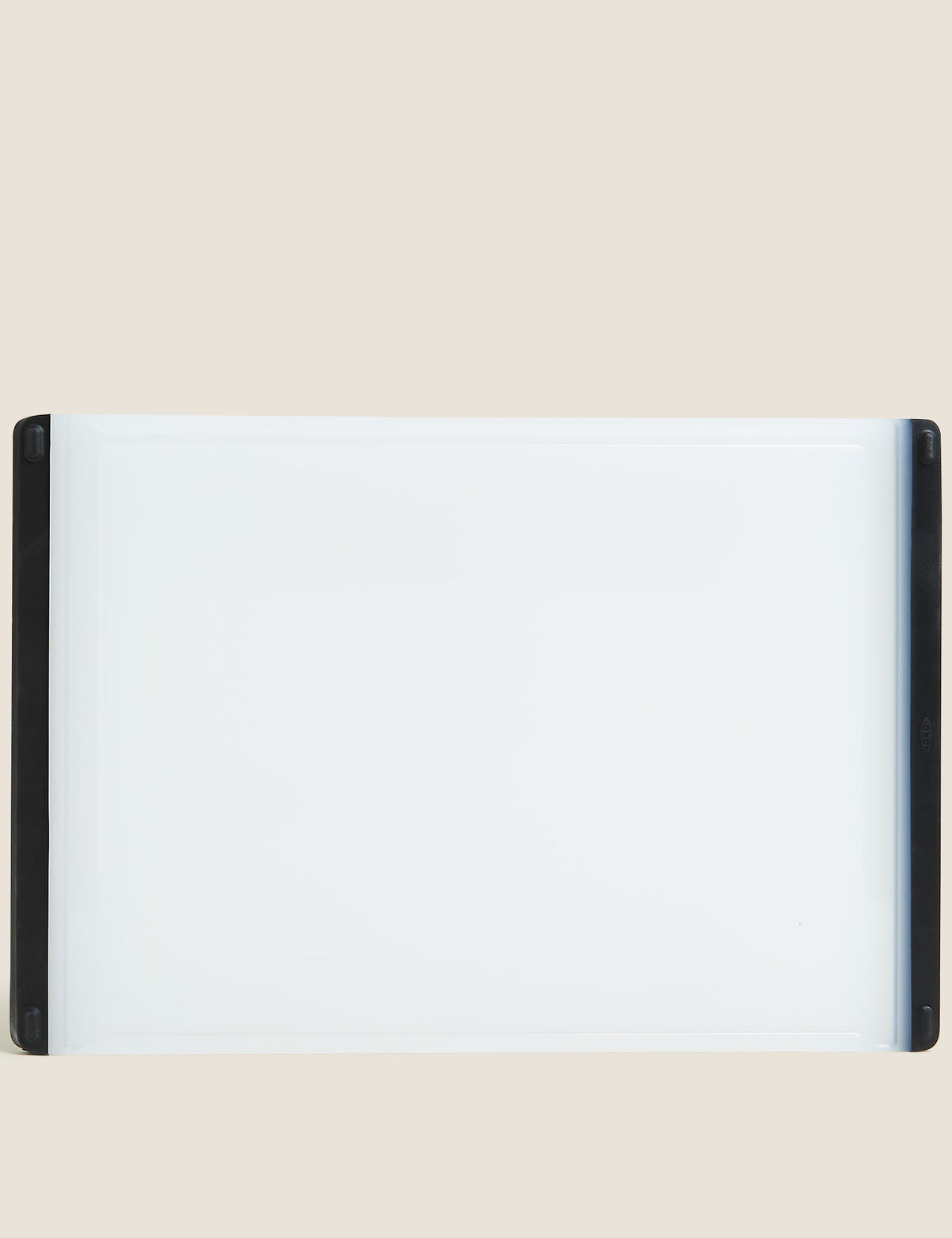 Good Grips utility cutting board with dual sides, UK version