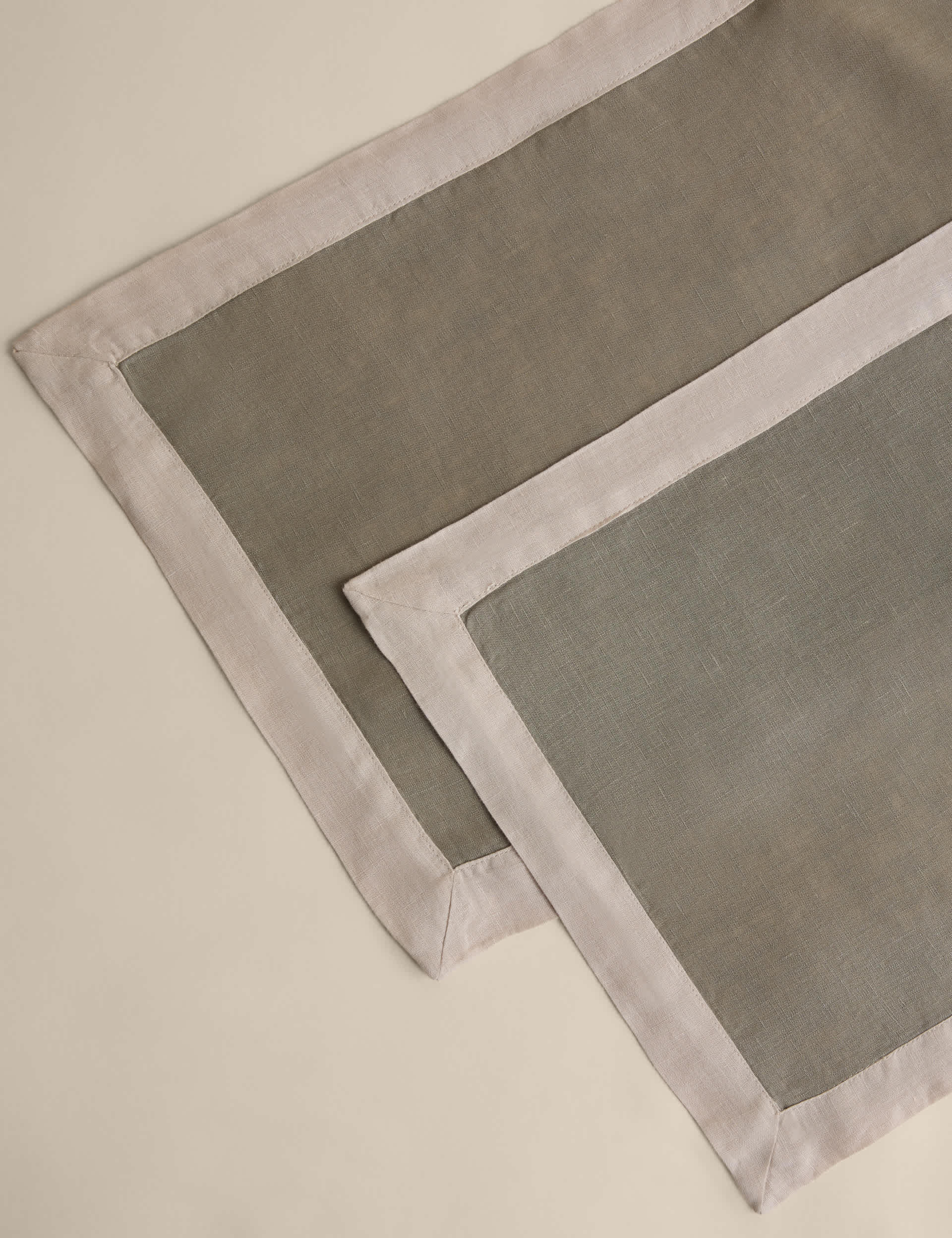 Pure linen placemats set of 2, UK version