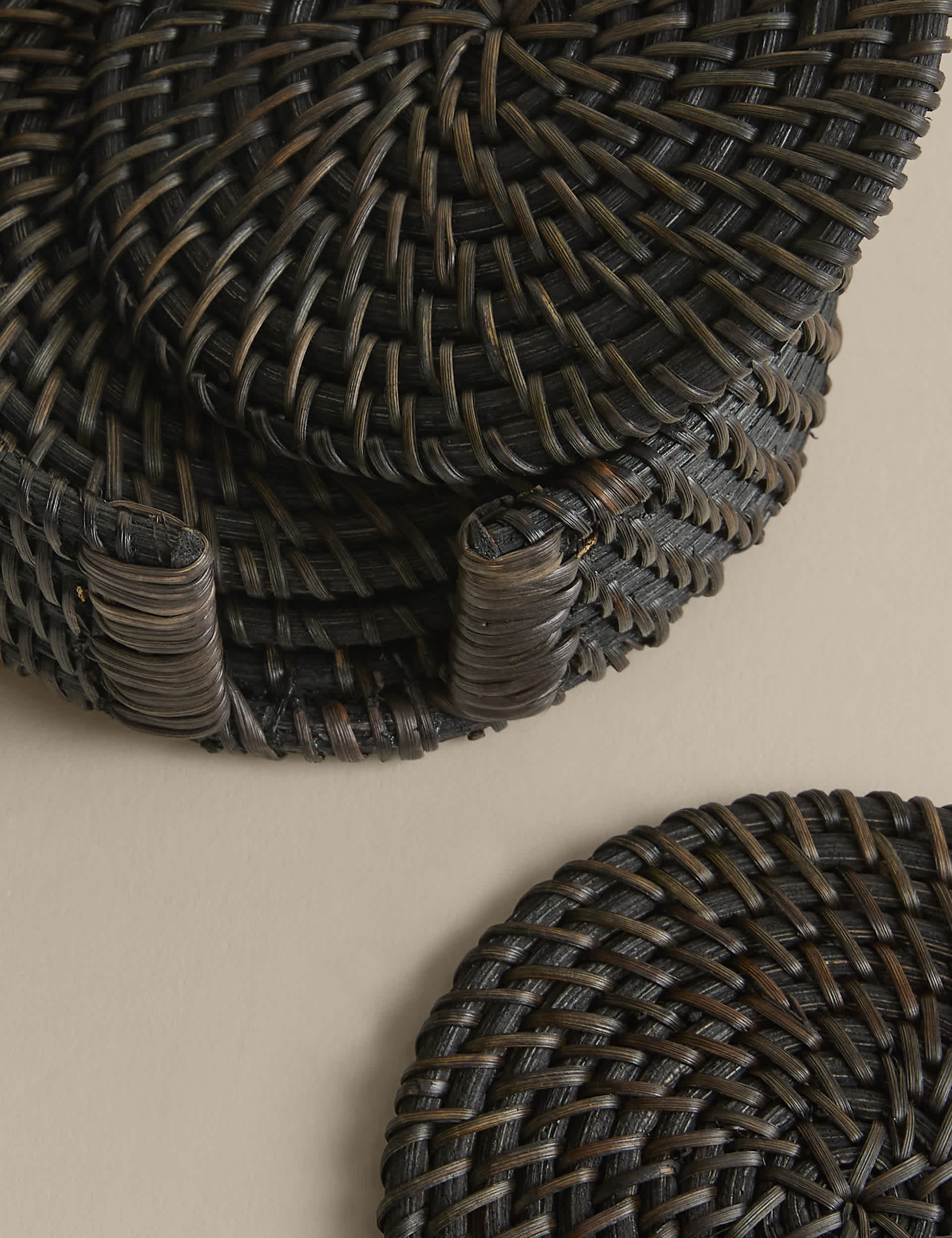 Rattan oval coasters set with holder, imported from the UK