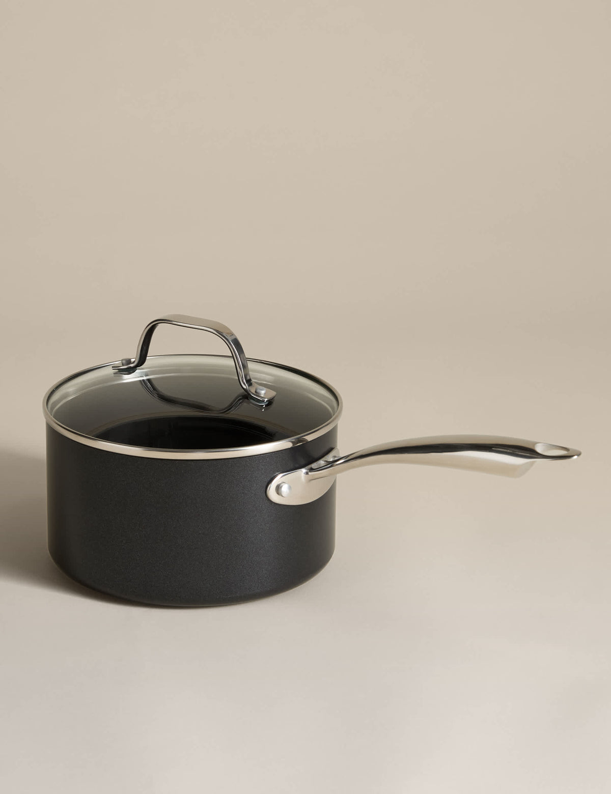 Non-Stick Pro saucepan 18cm - British product