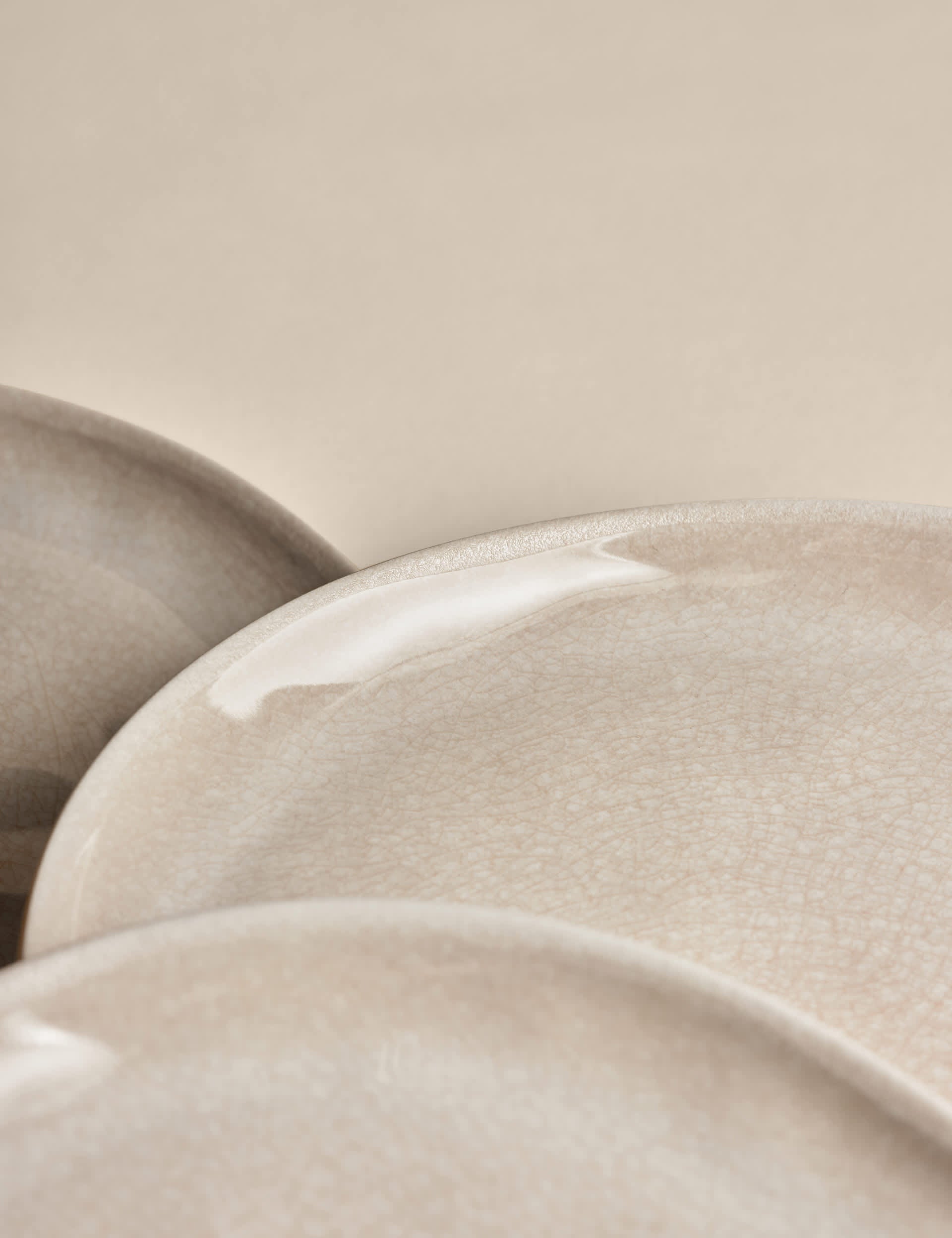 Set of 4 Linen Reactive picnic side plates (British brand)