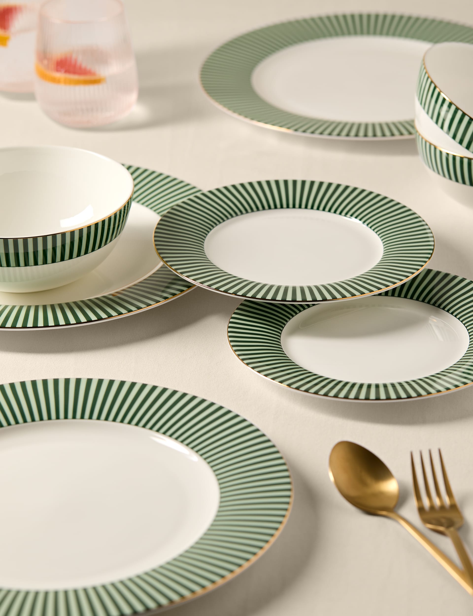Hampton 12 piece bone china dinner set, UK version