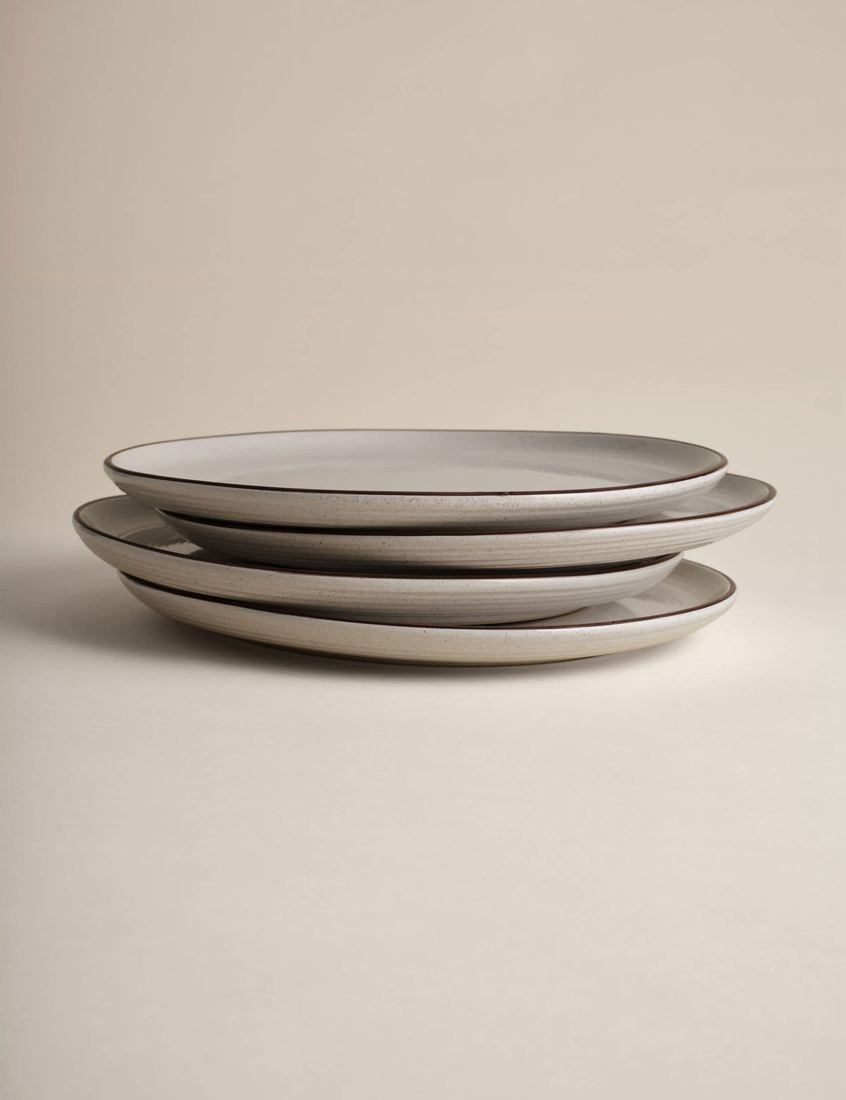 Dinner Plates Set of 4 Michigan Rim Style (British brand)