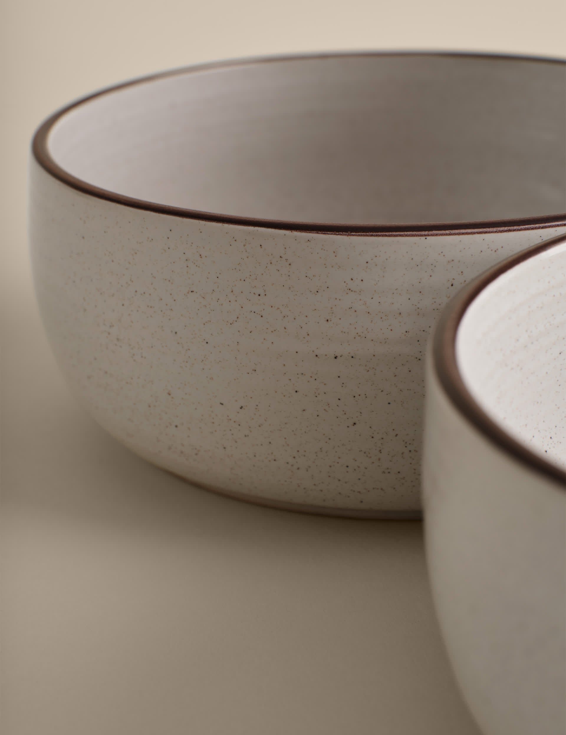 Set of 4 Michigan Rim cereal bowls, imported from the UK