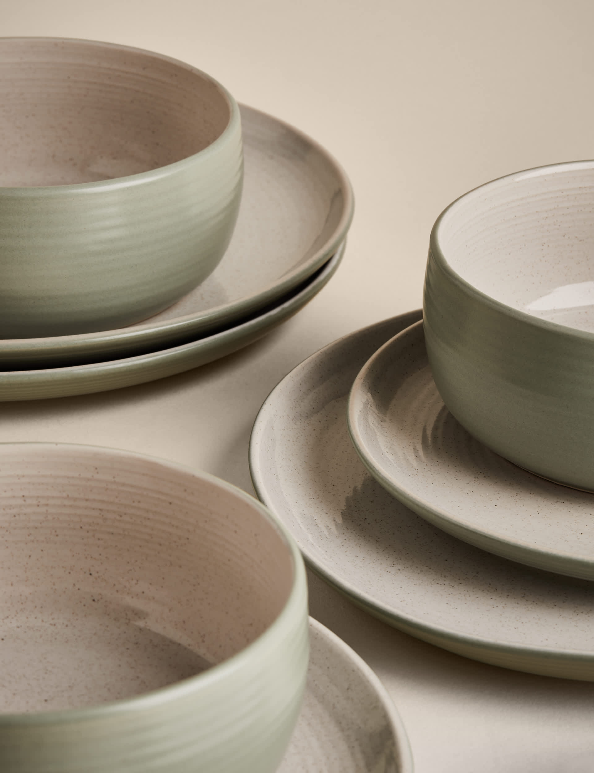 12 Piece Michigan Dinner Set