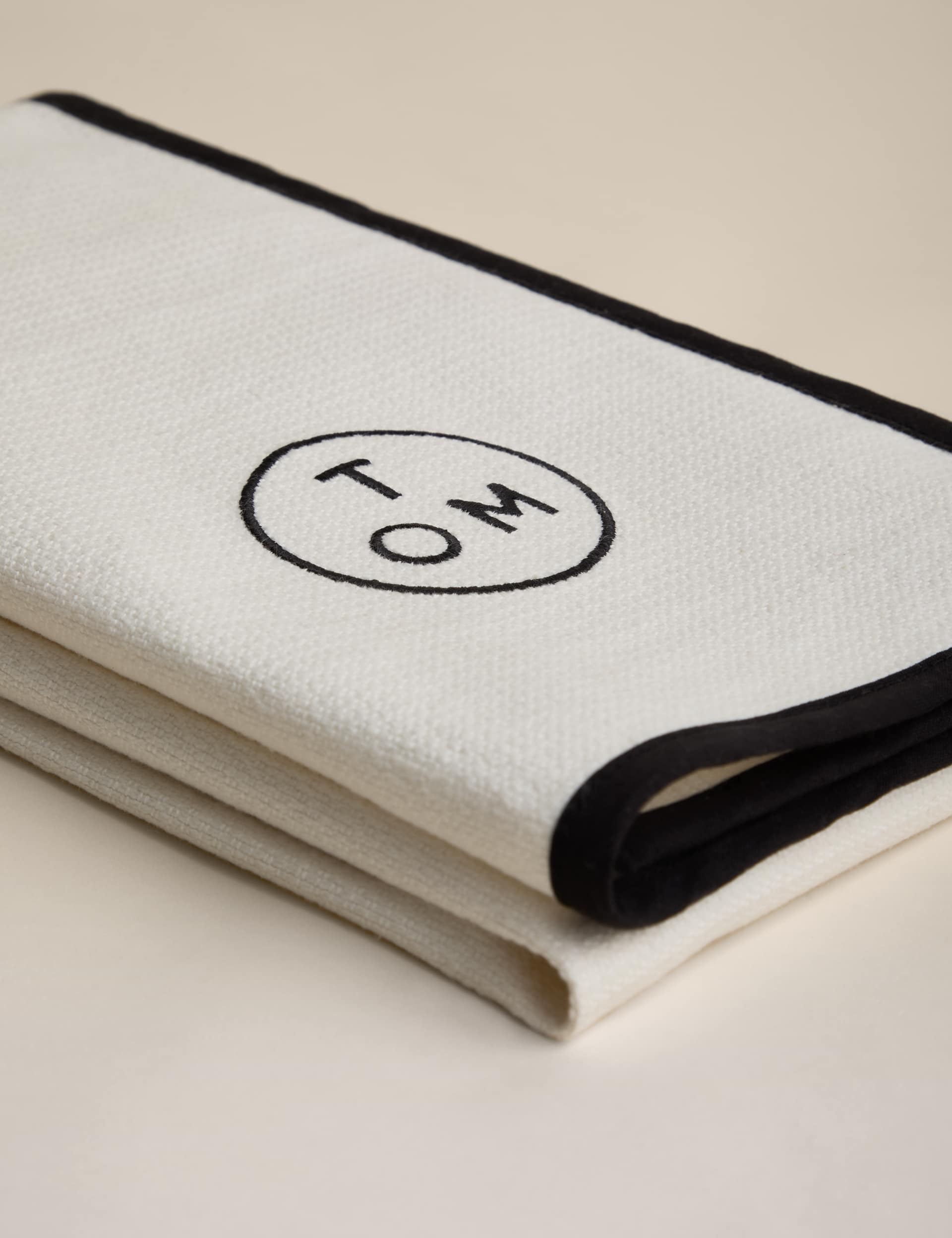 M&S X Tom Kerridge chef's cloth 103cm, imported from the UK