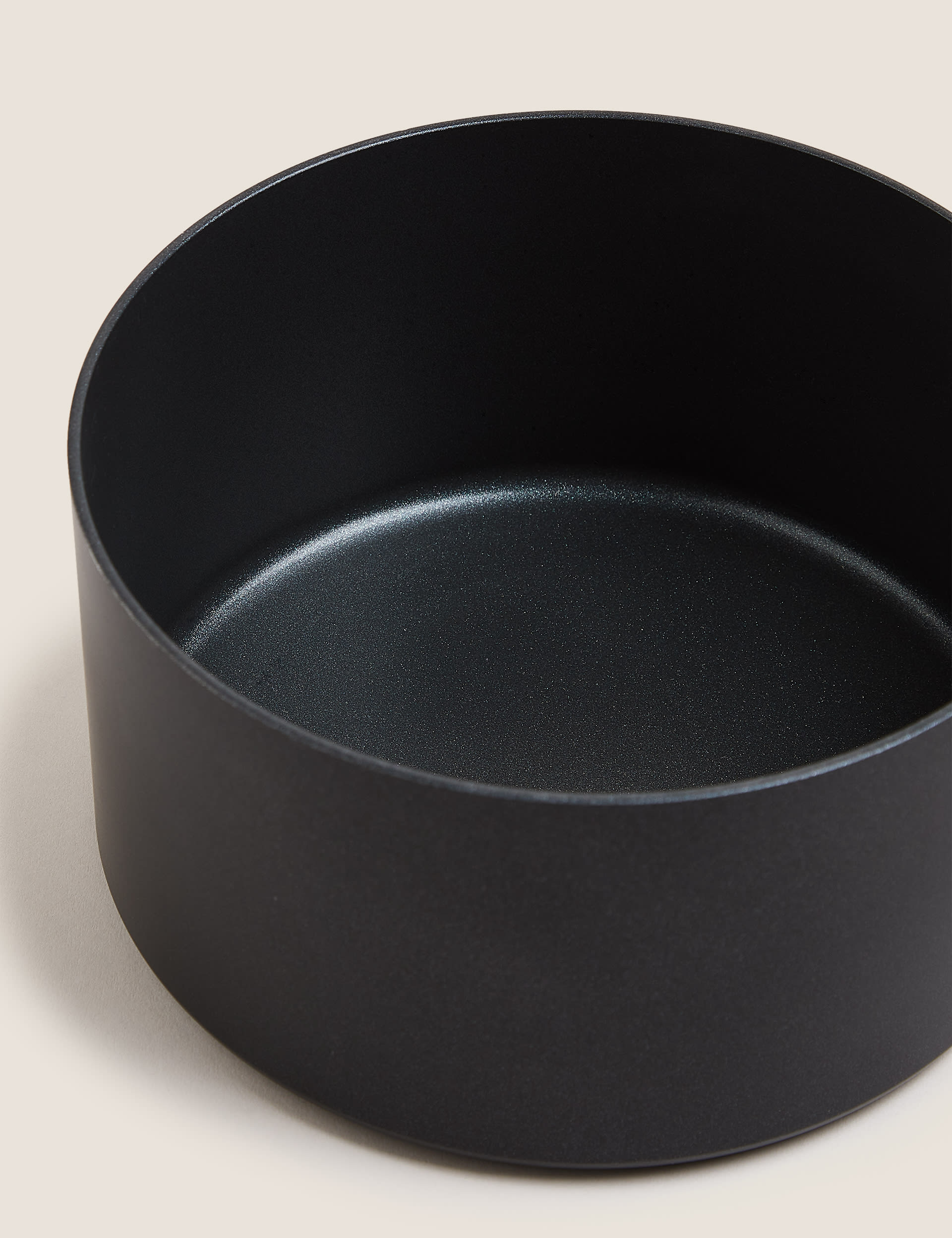 Black aluminium non-stick saucepan set 16cm 18cm 20cm, imported from the UK