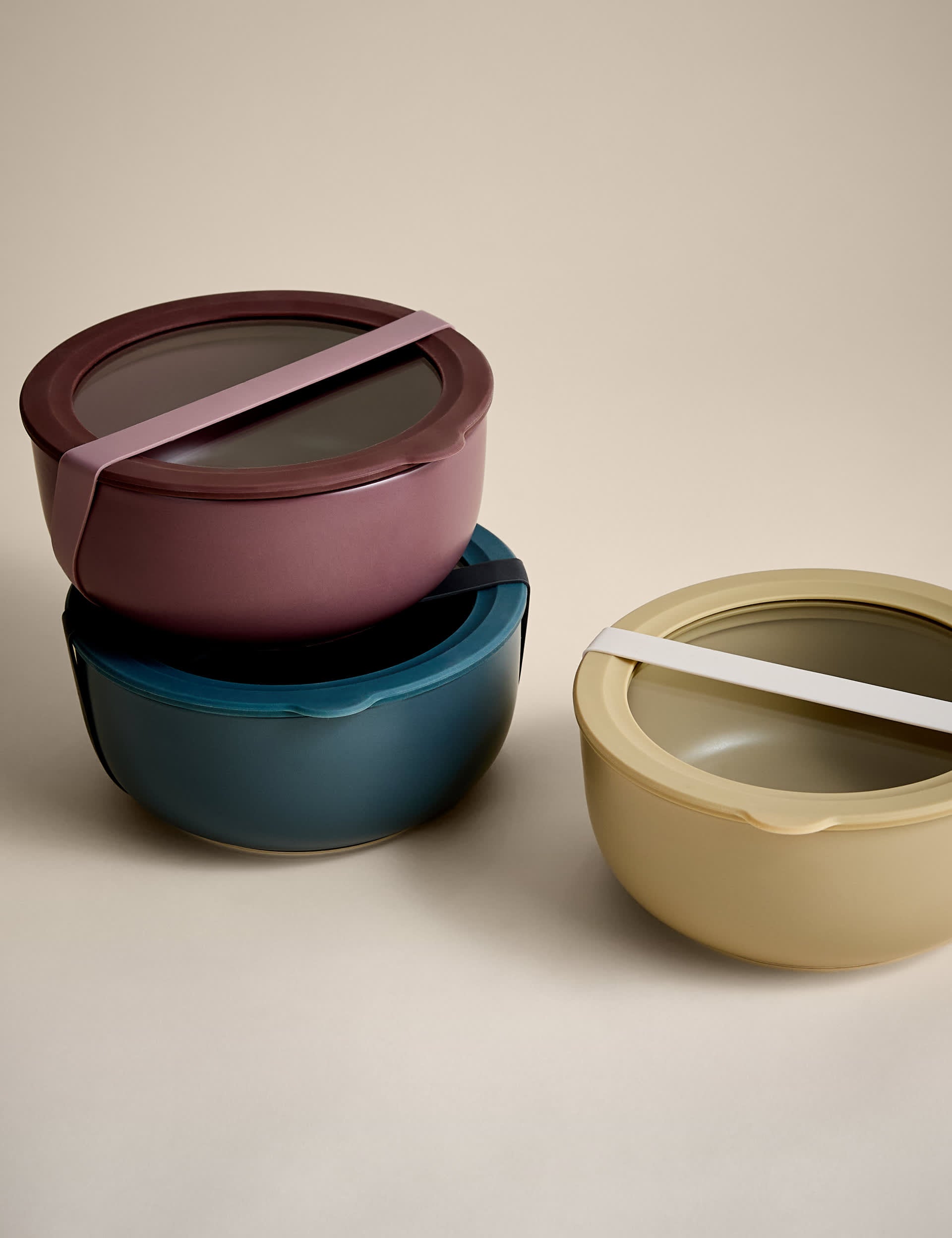 Ceramic storage container with glass lid 16.8 cm, imported from the UK