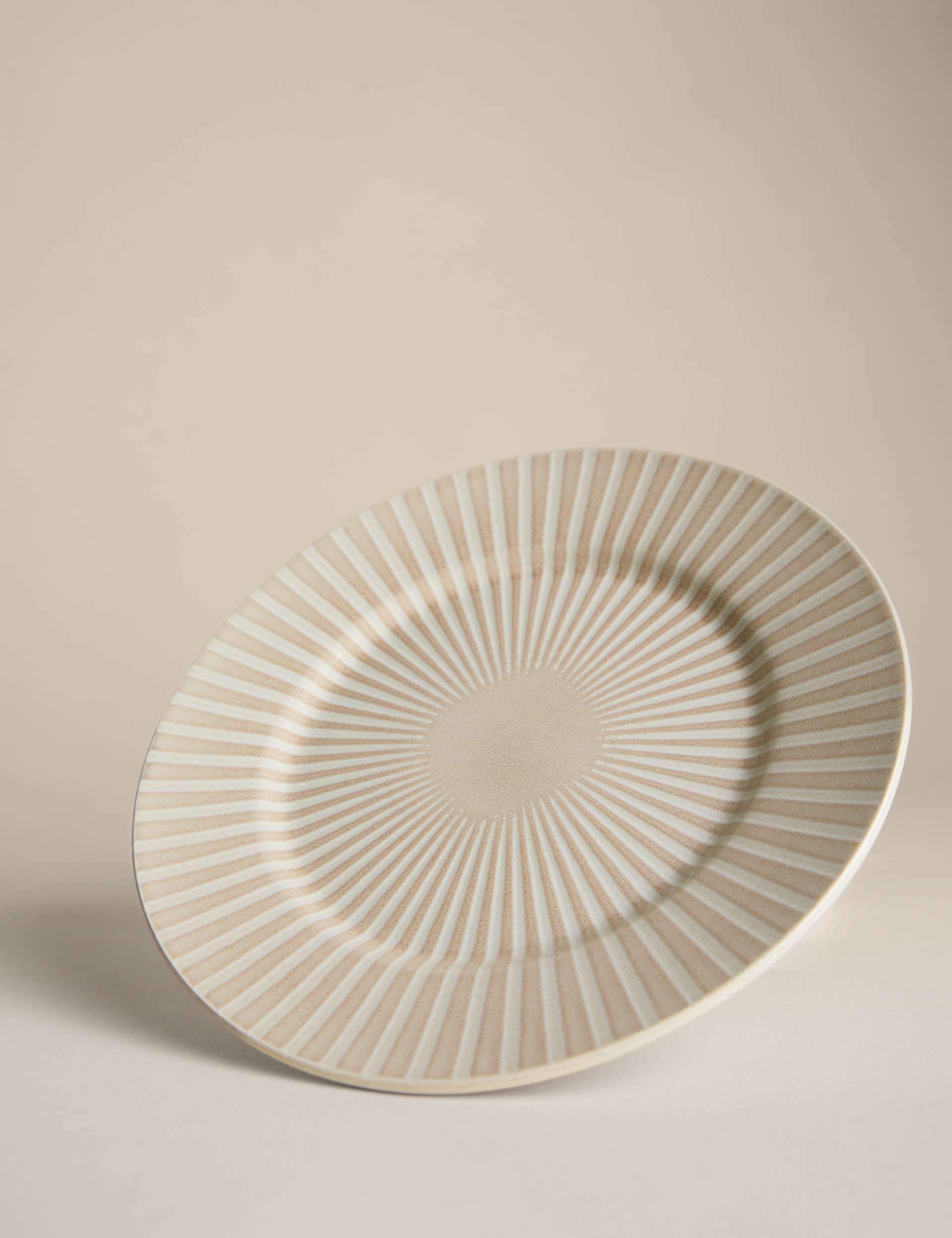 Stoneware side plate reactive stripe 20.3 cm, imported from the UK