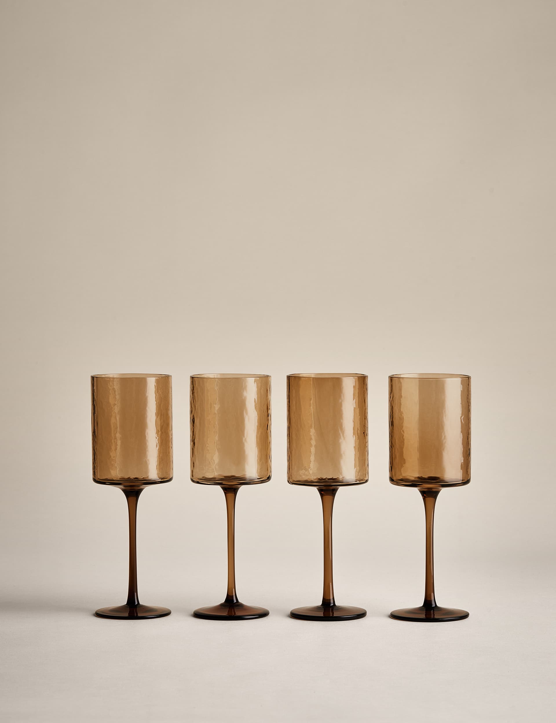 Hammered wine glasses set of 4, UK version