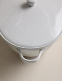 Maxim ceramic casserole dish with lid 33cm (British brand)