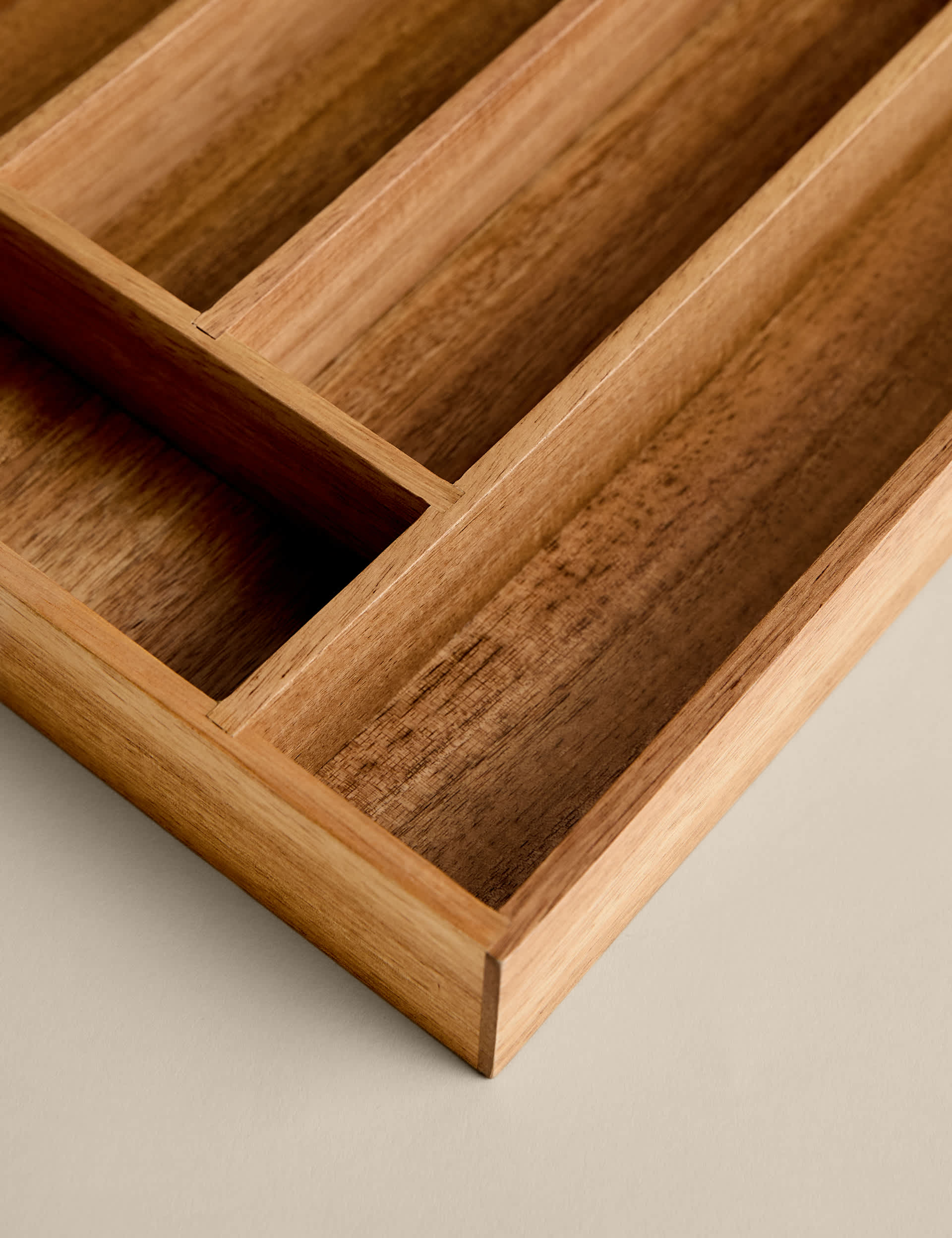 Wooden kitchen drawer organiser with five sections, UK version