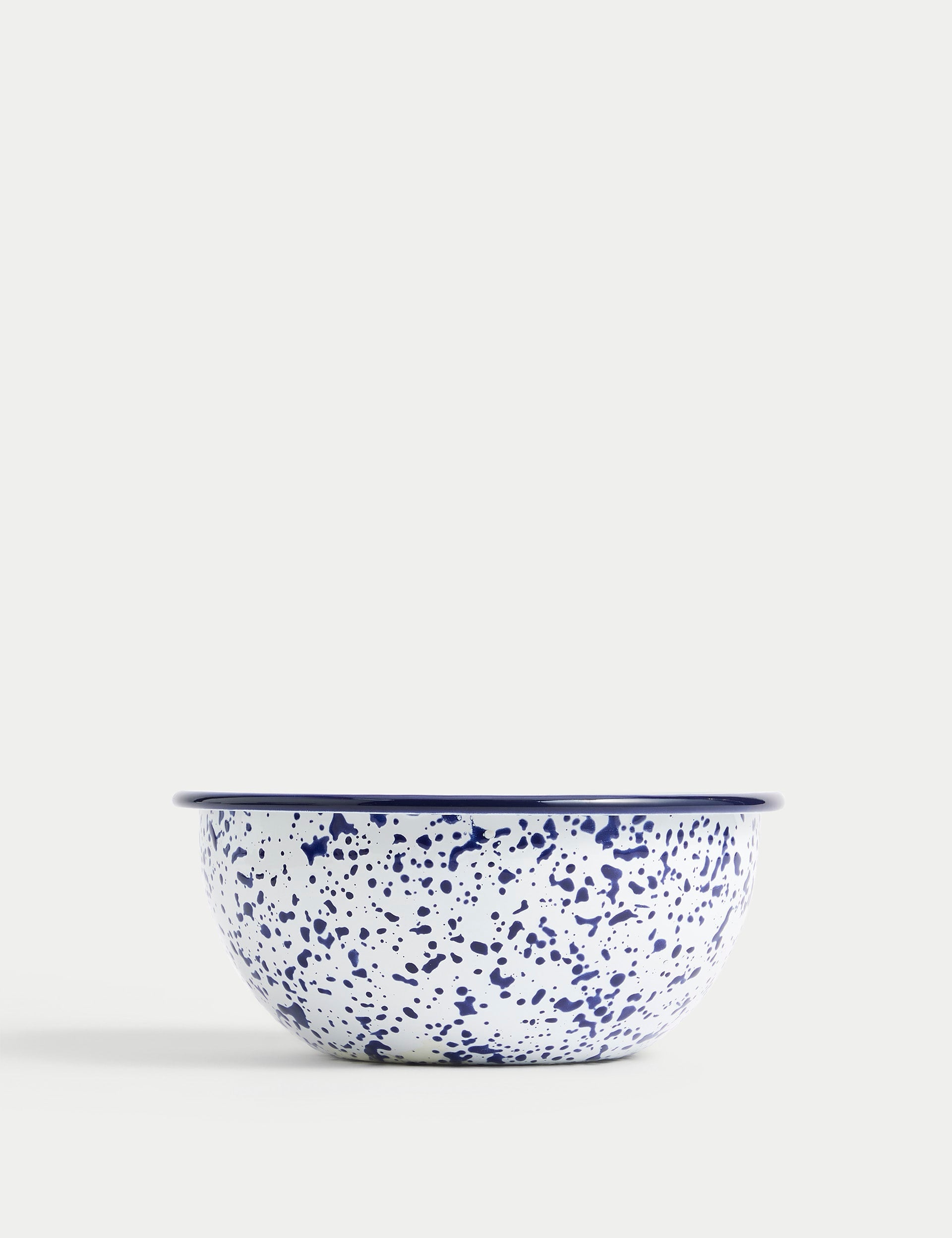 Small enamel mixing bowl 16cm - British product