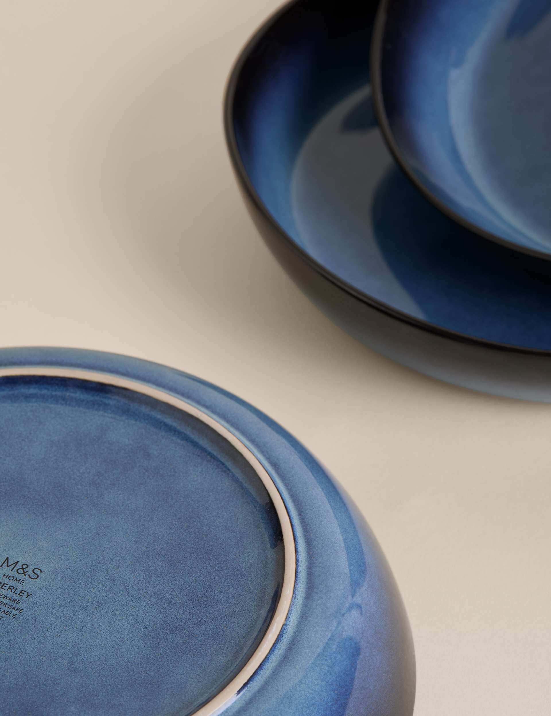Reactive pasta bowls set of 4 (British brand)