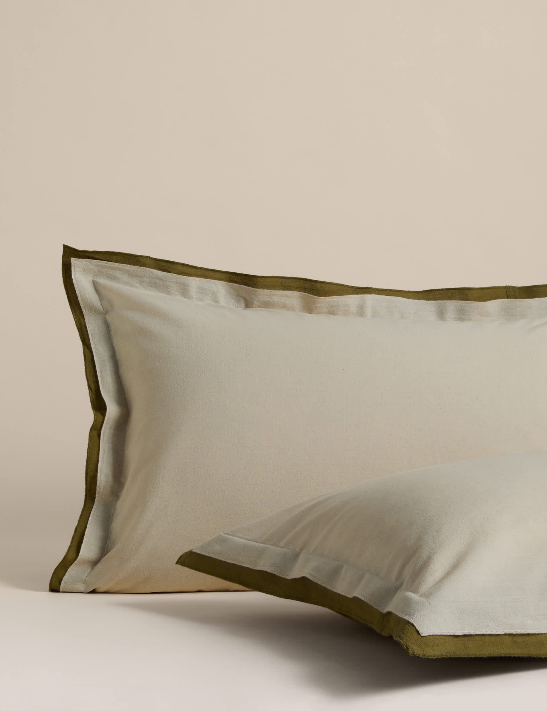 Pure cotton crepe contrast bedding set (British brand)