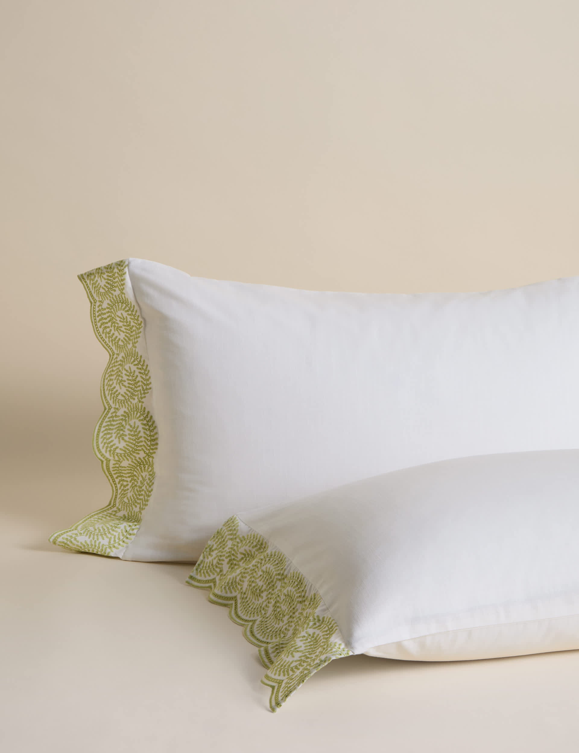 Pure cotton embroidered bedding set - British product