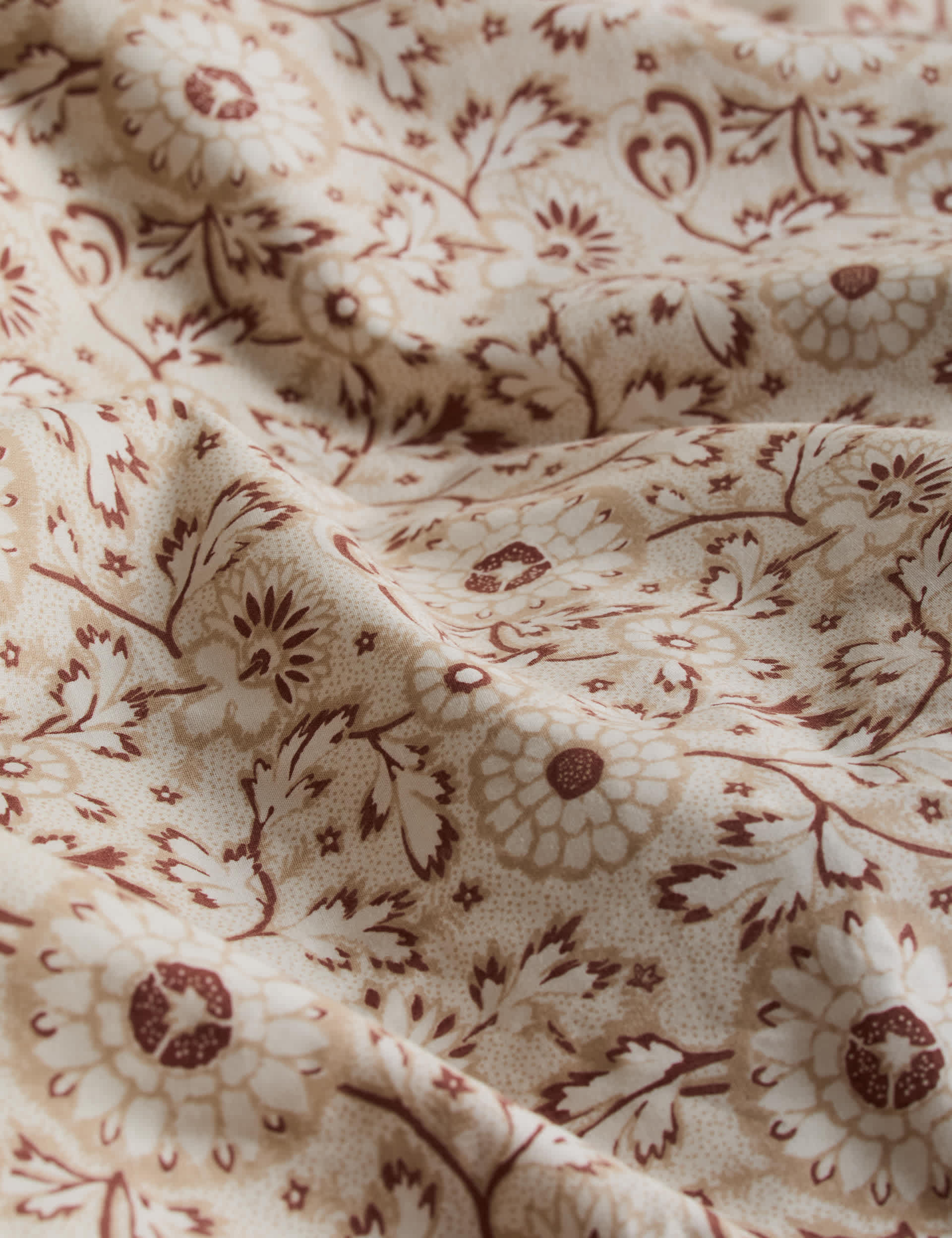 Floral cotton rich woodblock bedding set with StayNew technology - British product