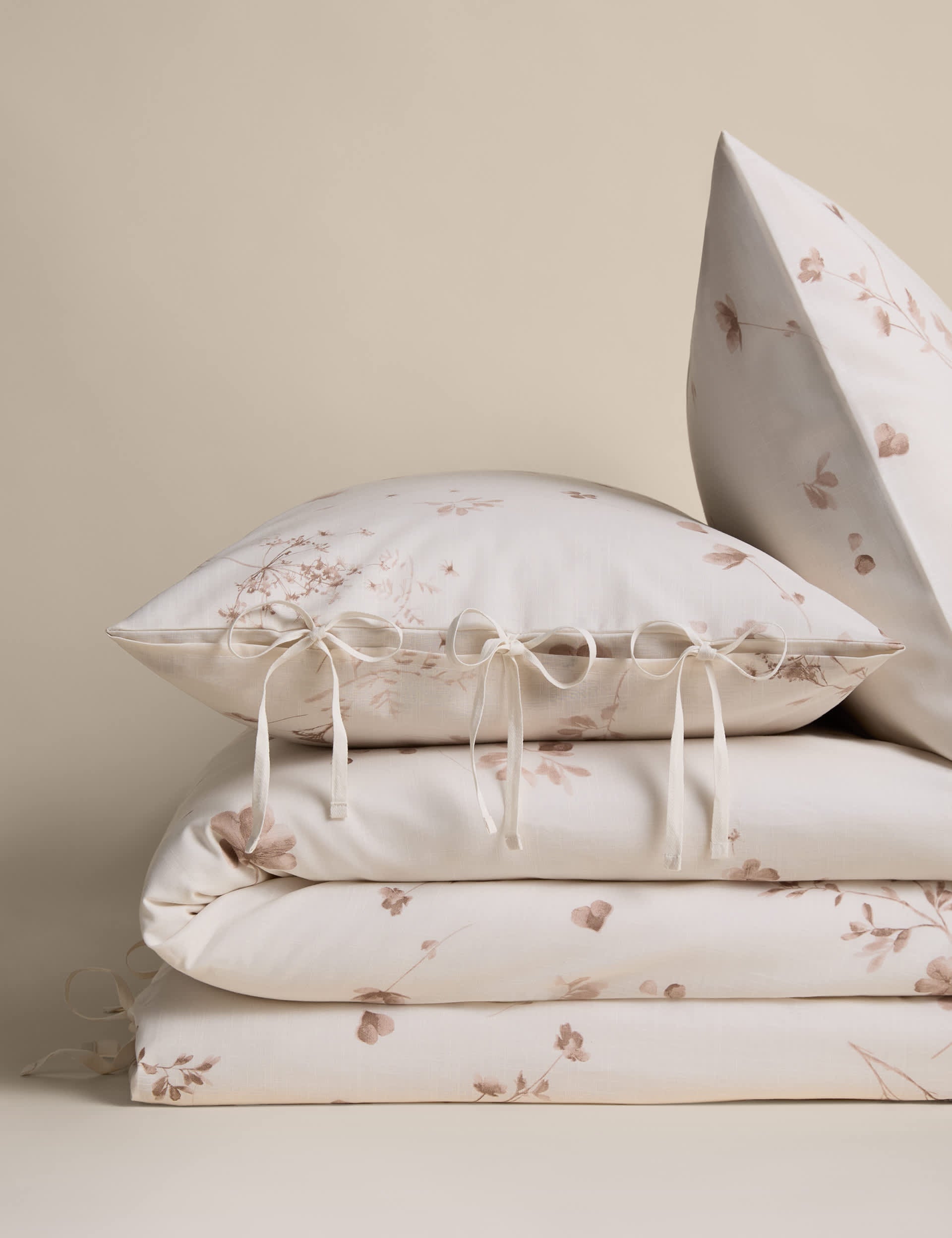 Pressed floral print pure cotton bedding set, UK version