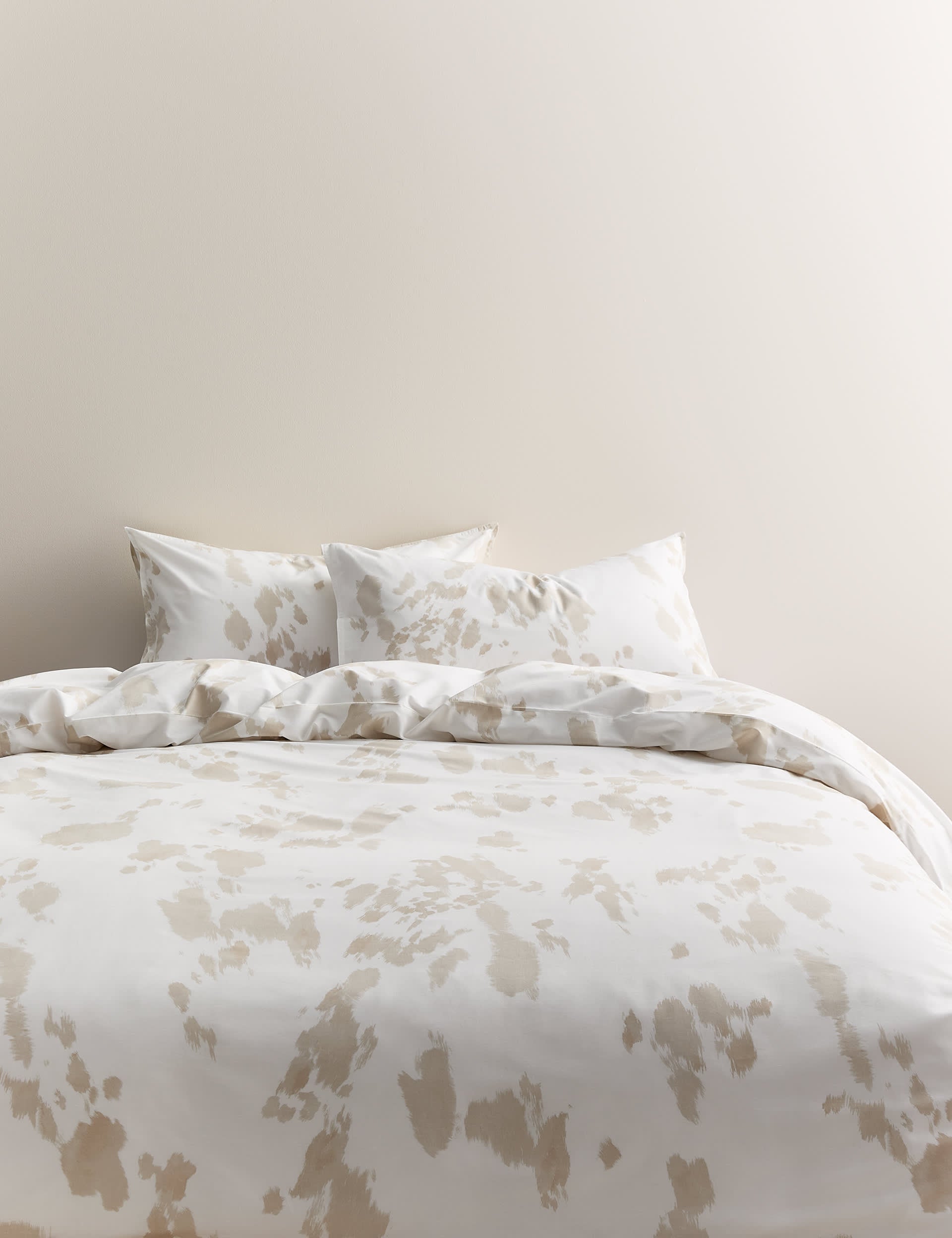 Cotton rich cow print bedding set - British product