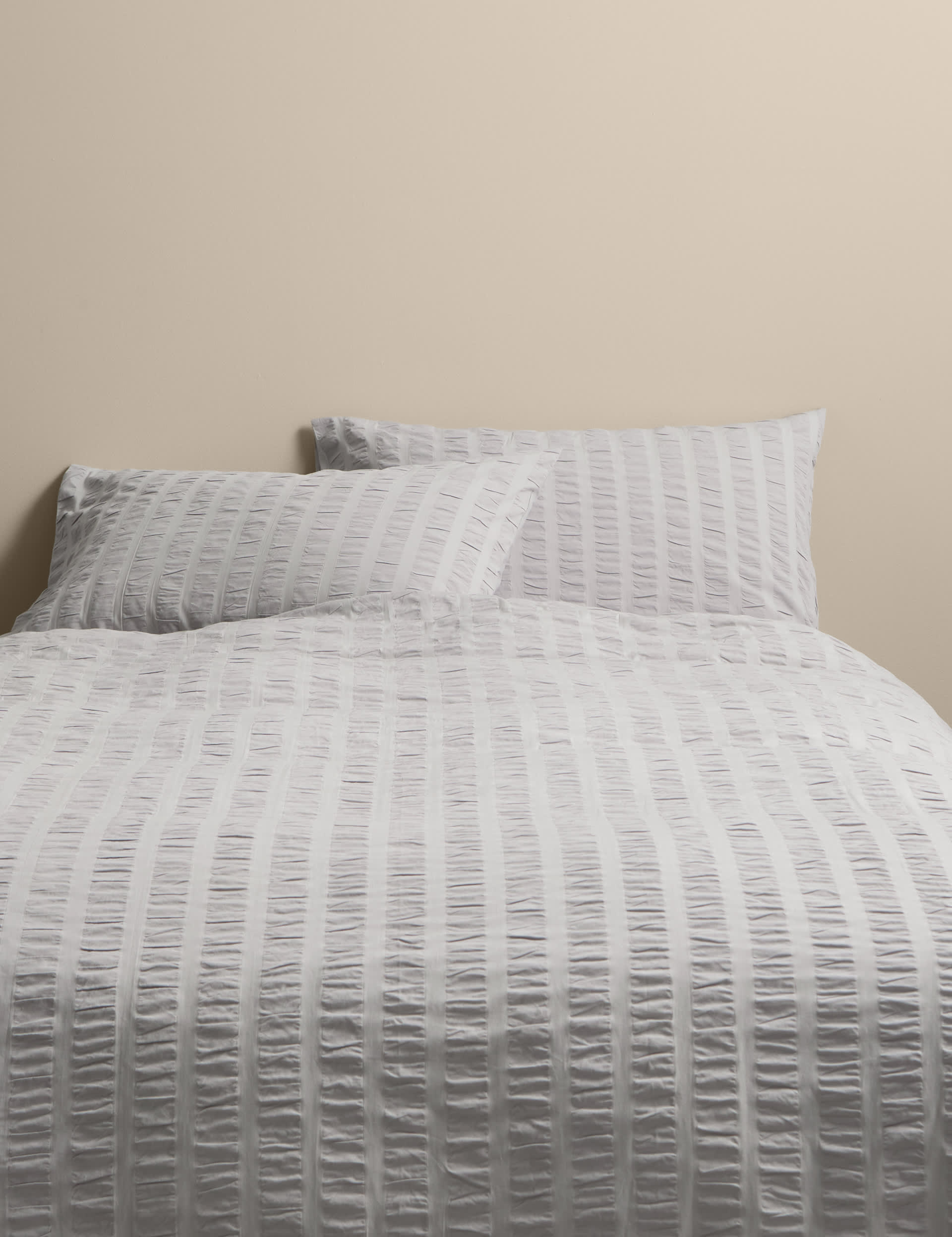 Pure cotton seersucker bedding set, striped pattern - British product
