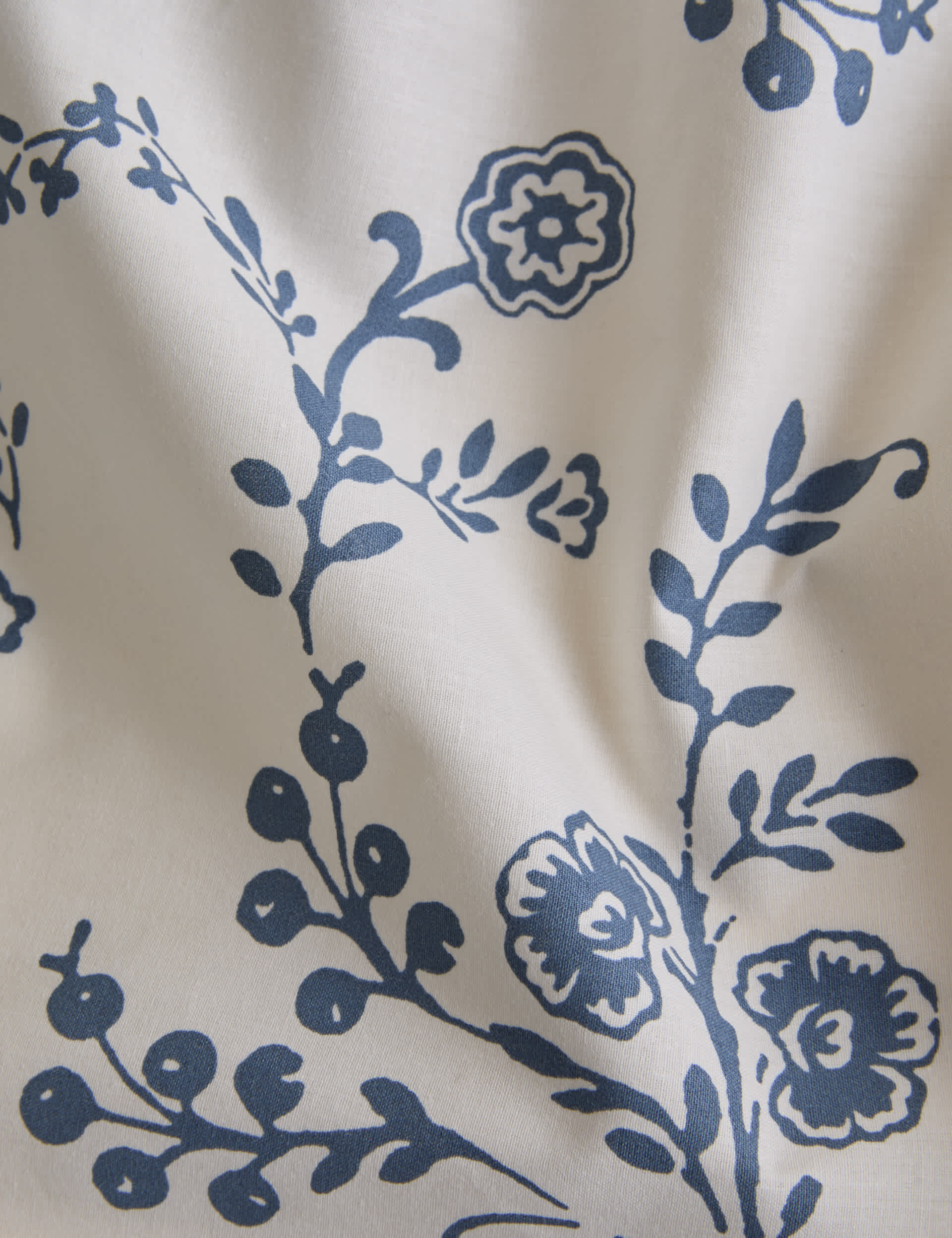 M&S Cotton Rich Trailing Floral Bedding Set