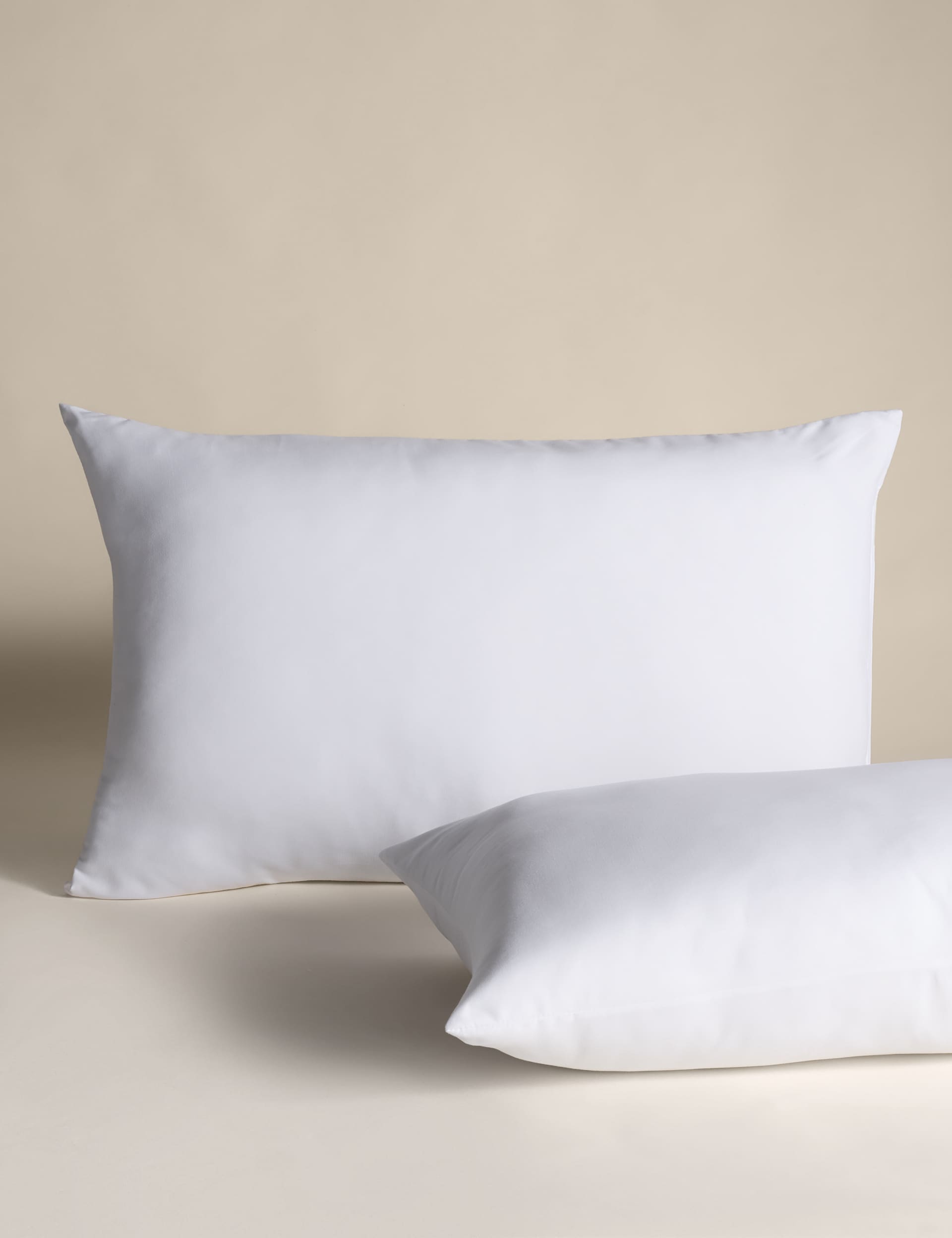 Firm allergy protection pillows 2 pack - British product