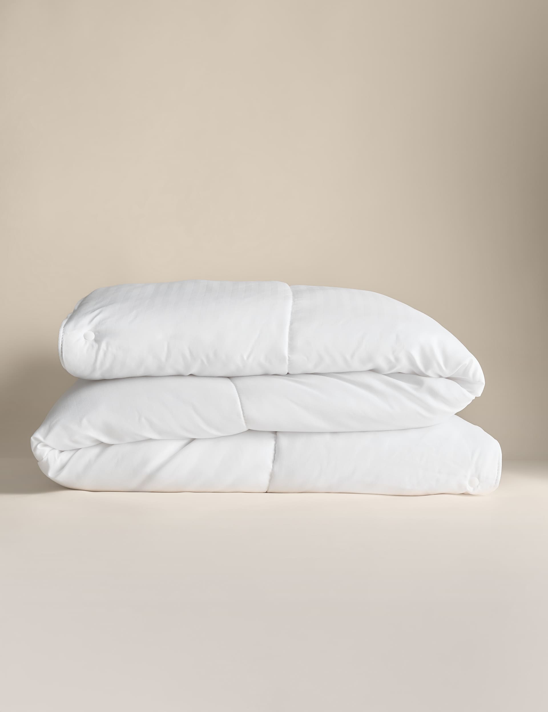 Smart Wash & Dry 13.5 Tog All Seasons duvet, UK version