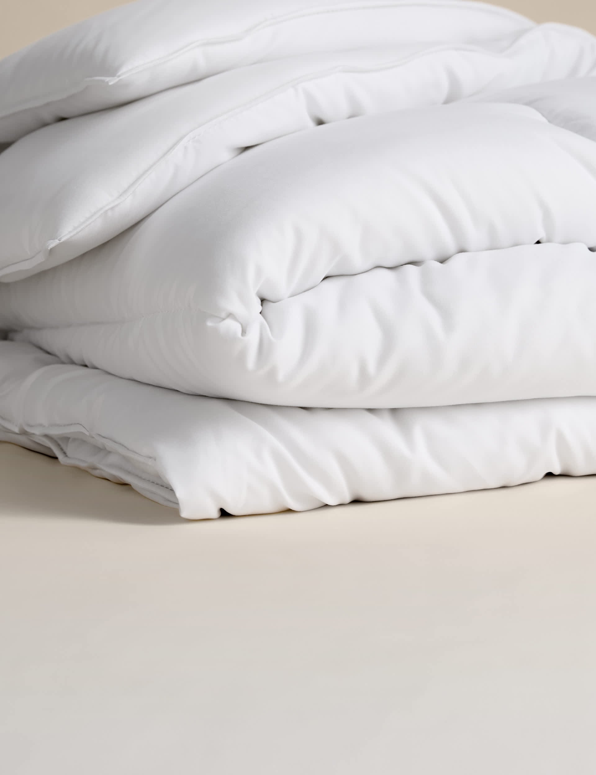 Smart Wash & Dry Anti Allergy 10.5 Tog duvet, imported from the UK