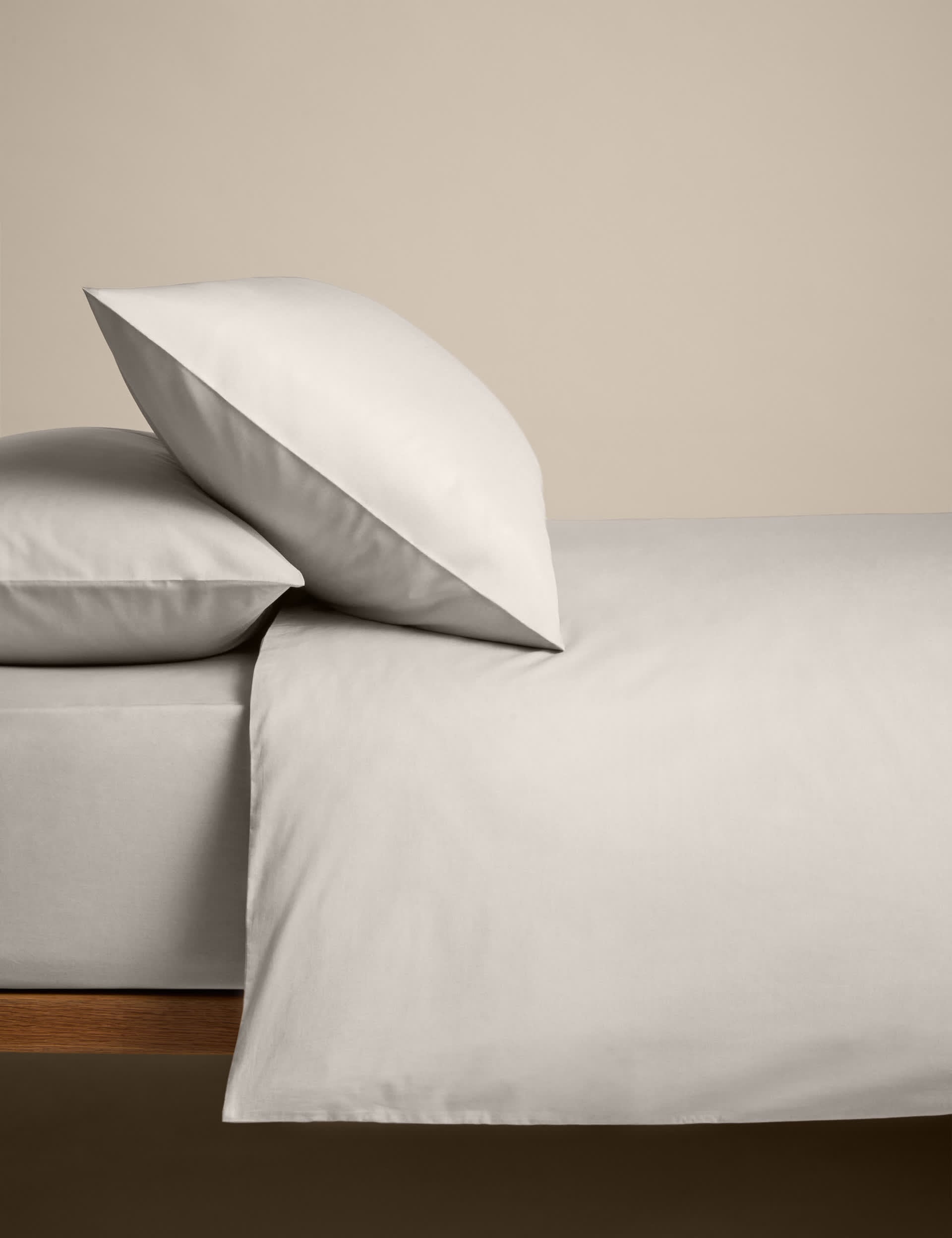 Cotton rich percale bedding set, imported from the UK