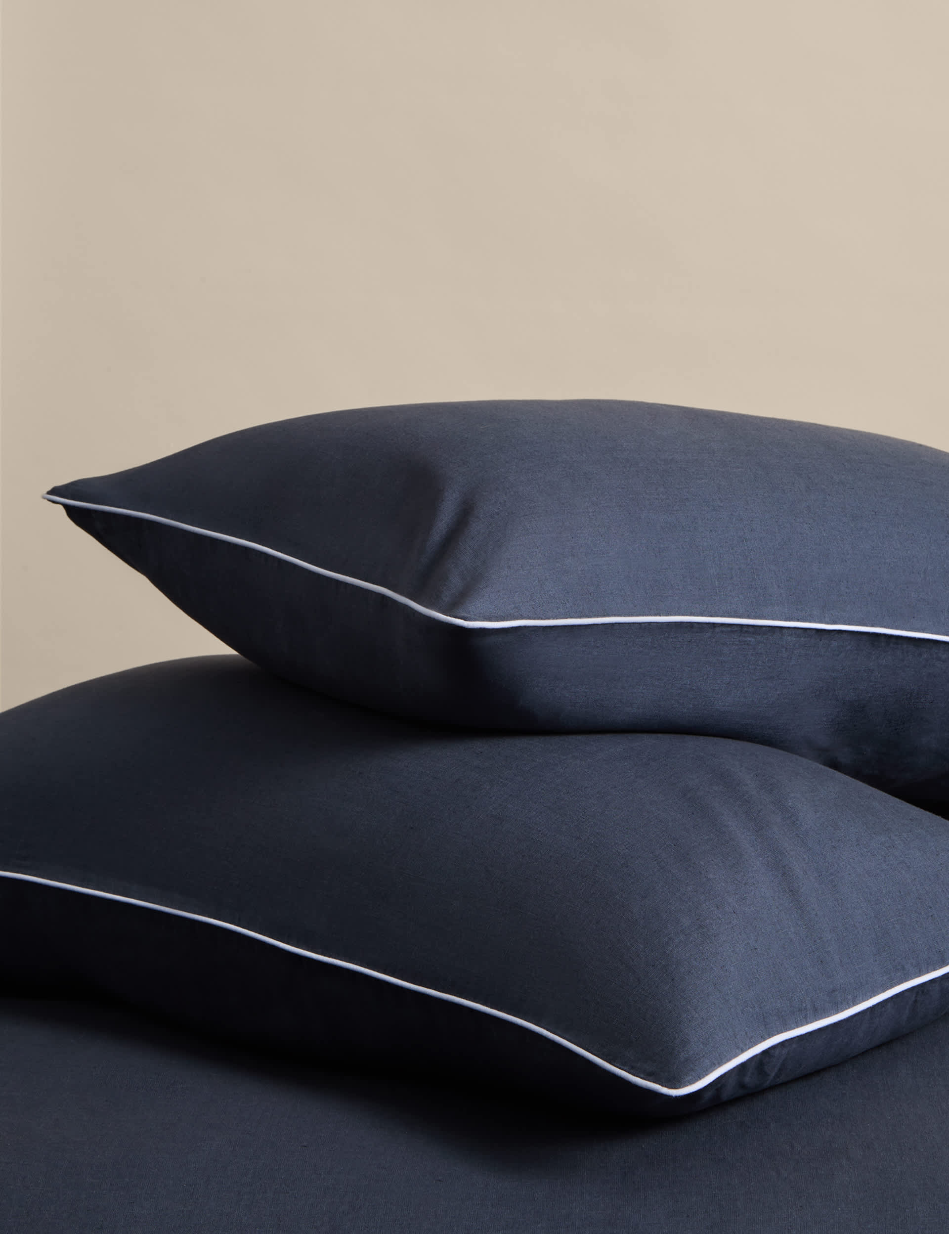 M&S Pure Linen 190gsm Bedding Set