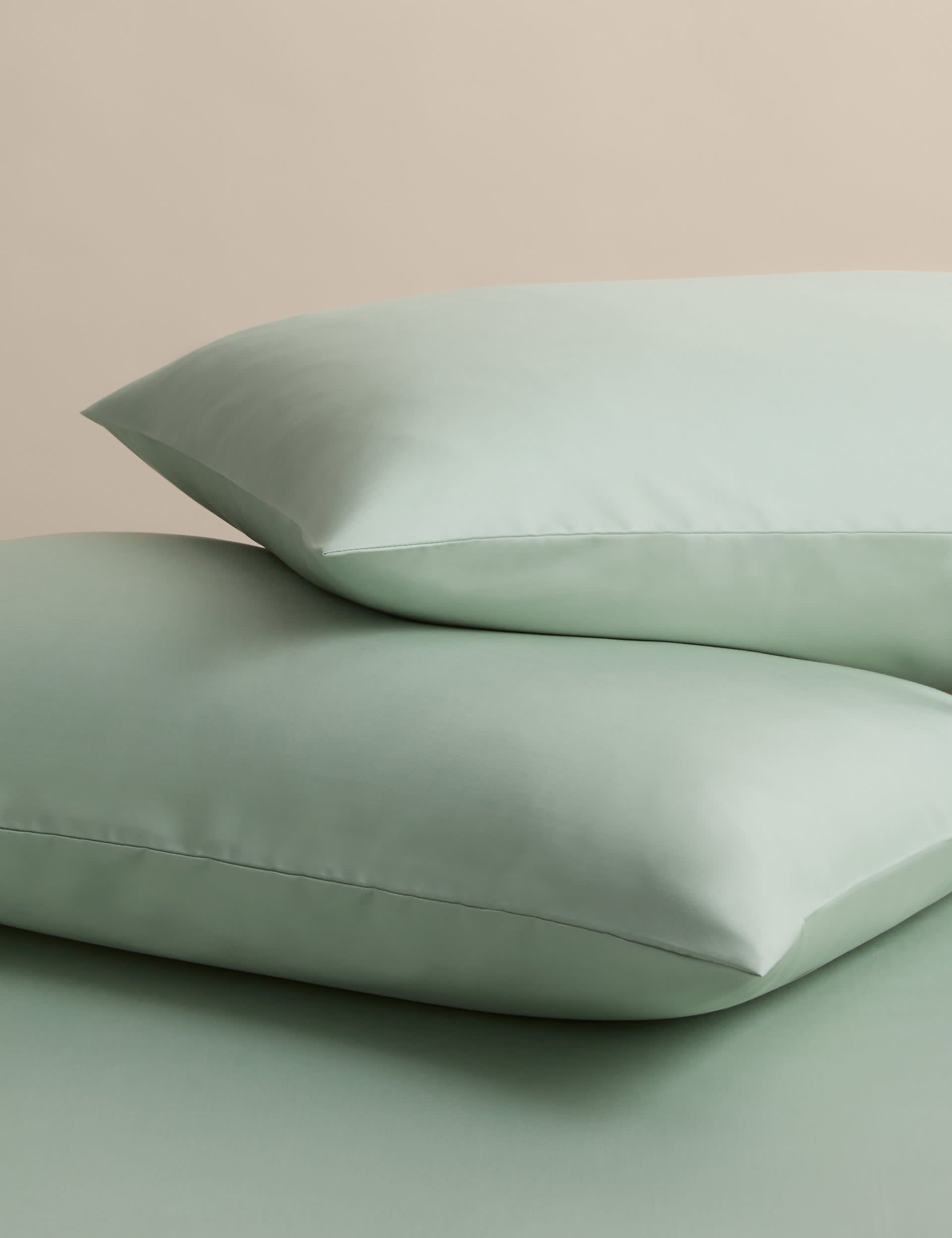 M&S Egyptian Cotton 400 Thread Count Crisp Bedding Set