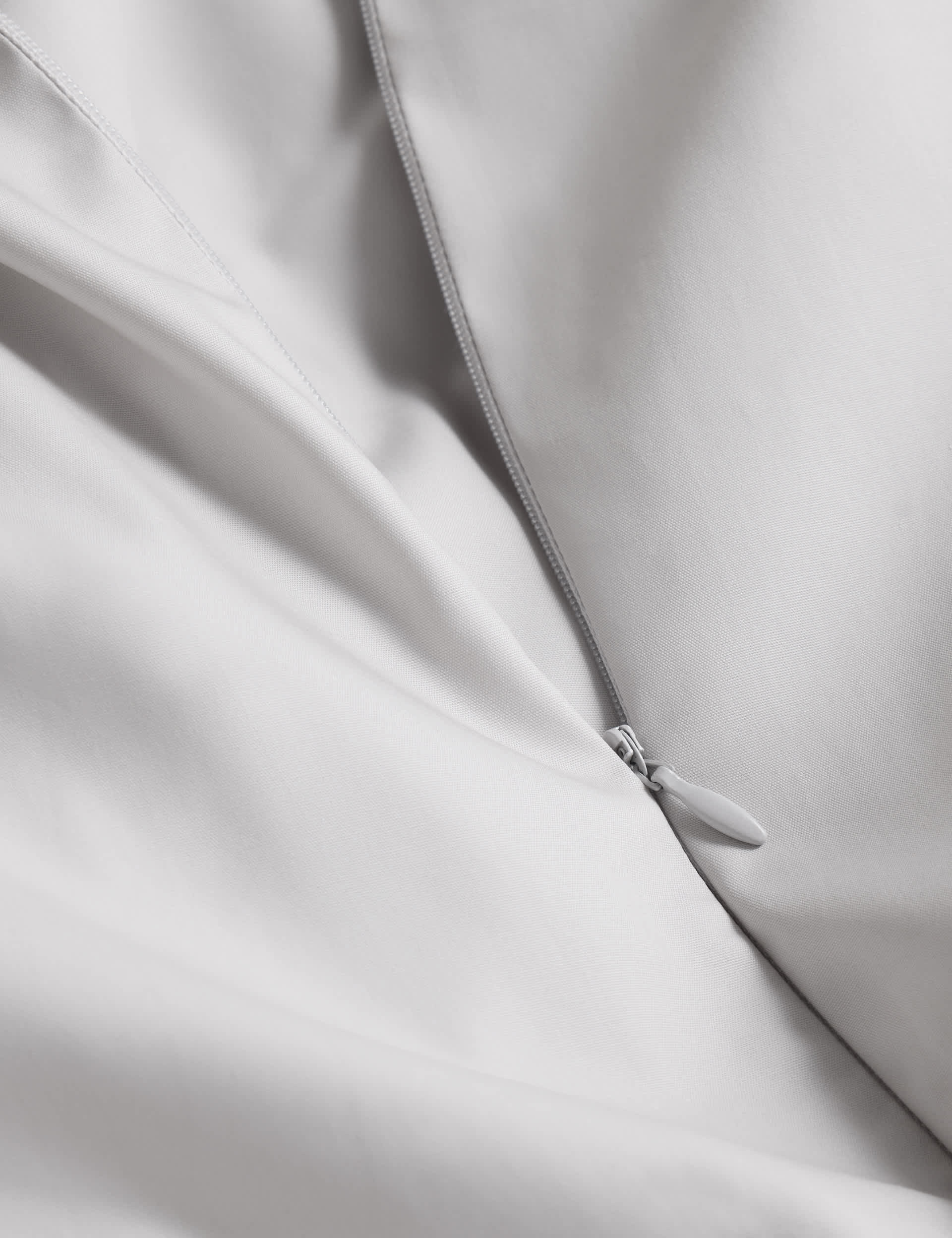 400 thread count Egyptian cotton bedding set, imported from the UK