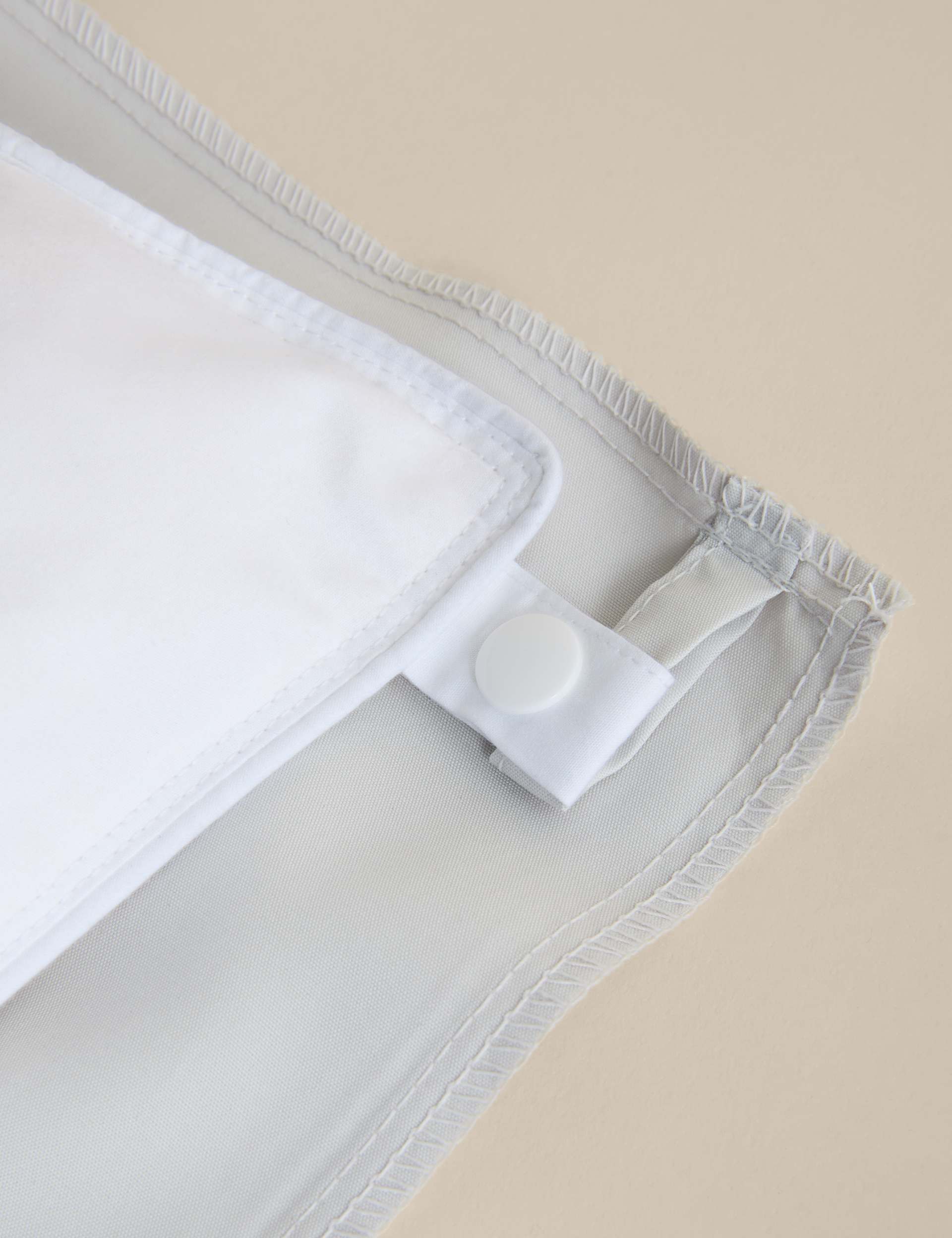 400 thread count Egyptian cotton bedding set, imported from the UK