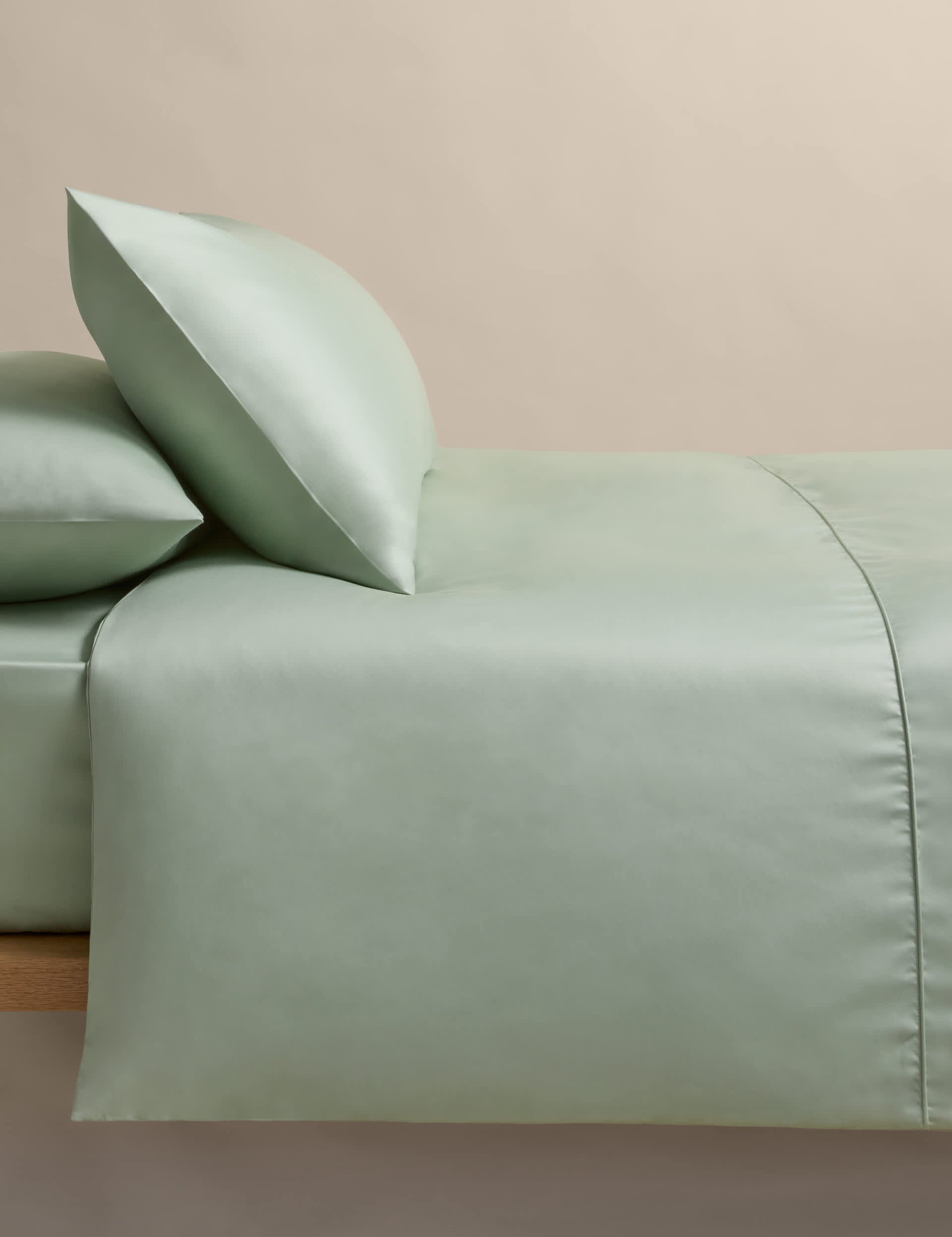 M&S Egyptian Cotton 230 Thread Count Silky Bedding Set