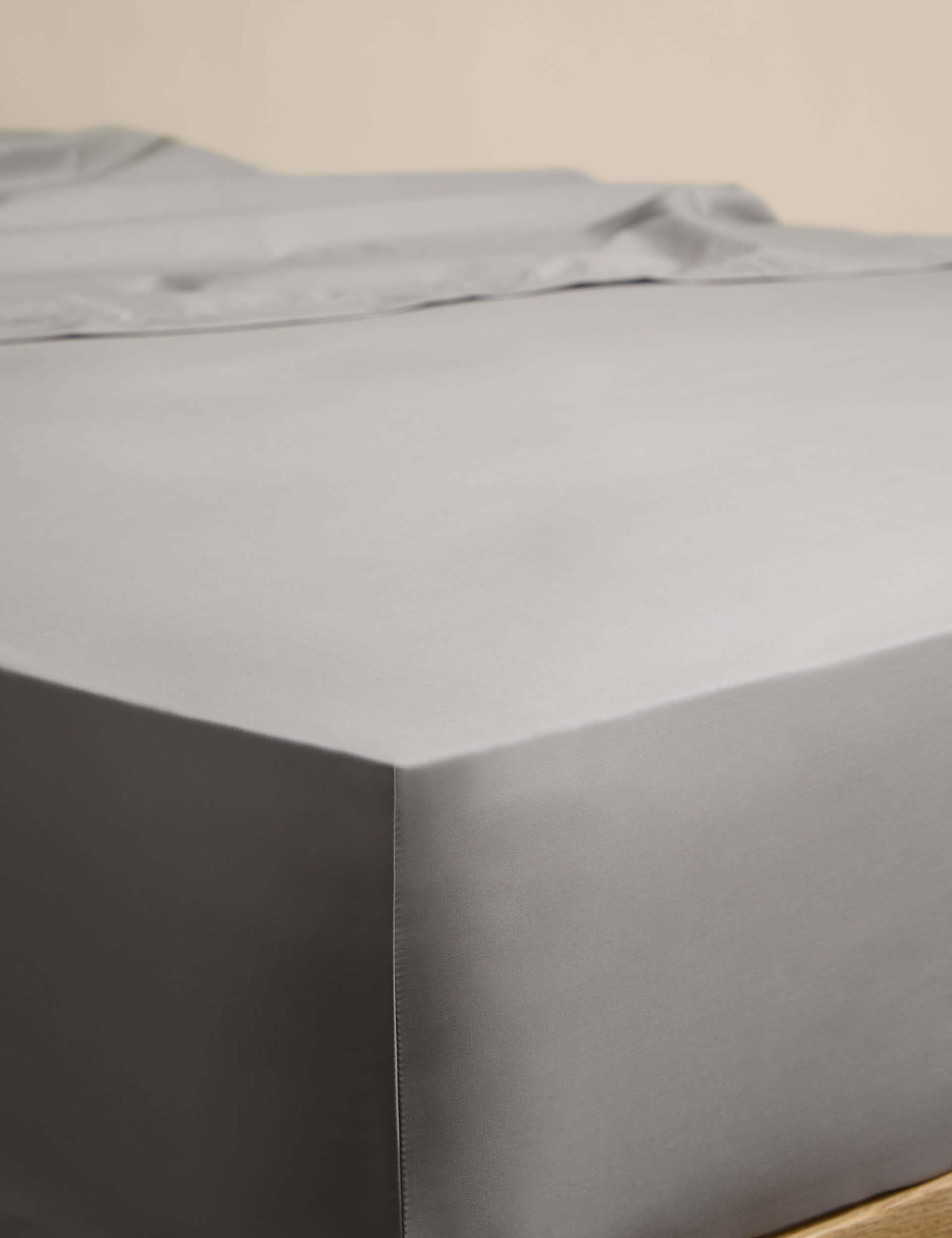 Egyptian Cotton 230 Thread Count Crisp Fitted Sheet