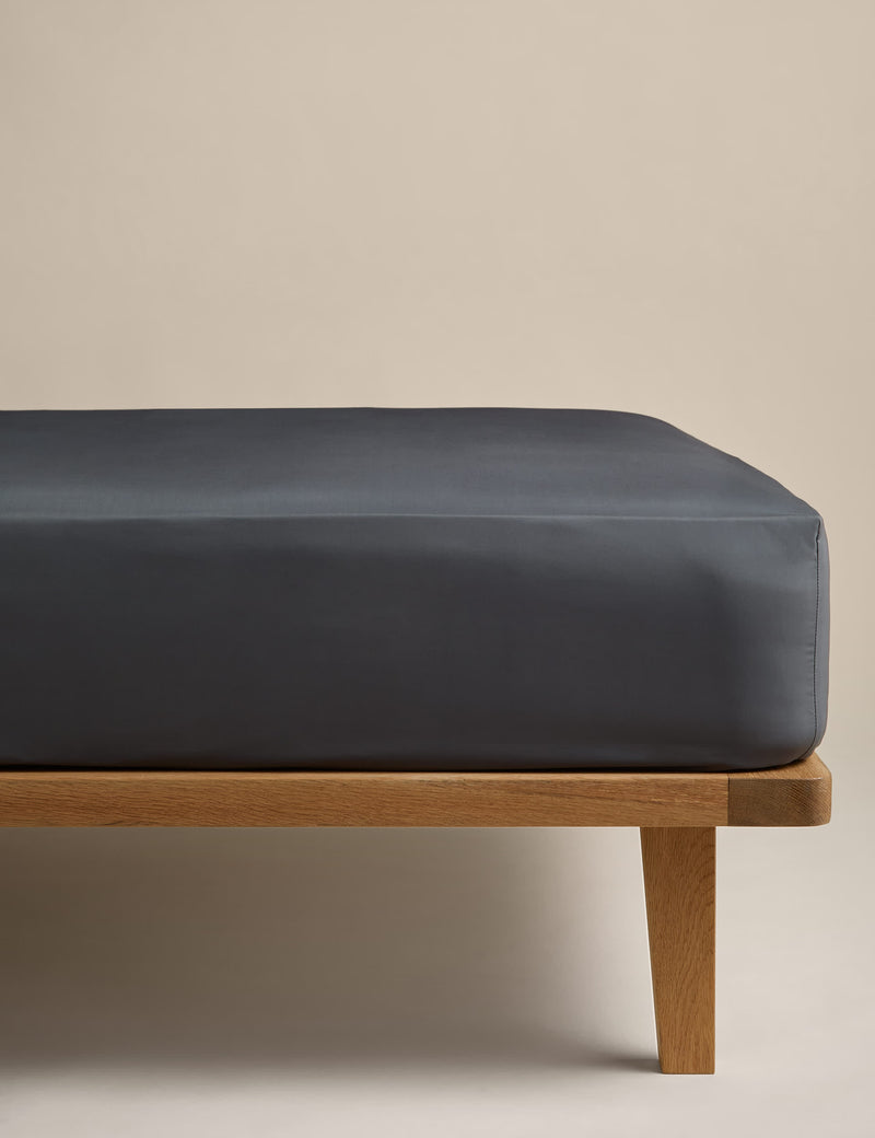 Egyptian cotton fitted sheet 230 thread count crisp (British brand)