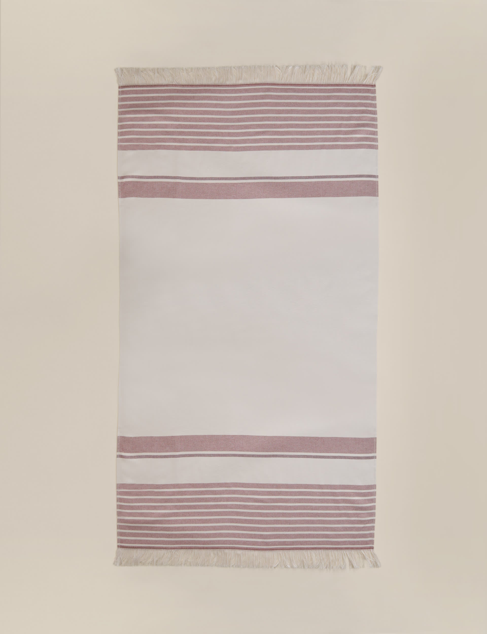 Pure cotton hammam beach towel with tasselled trims - British product