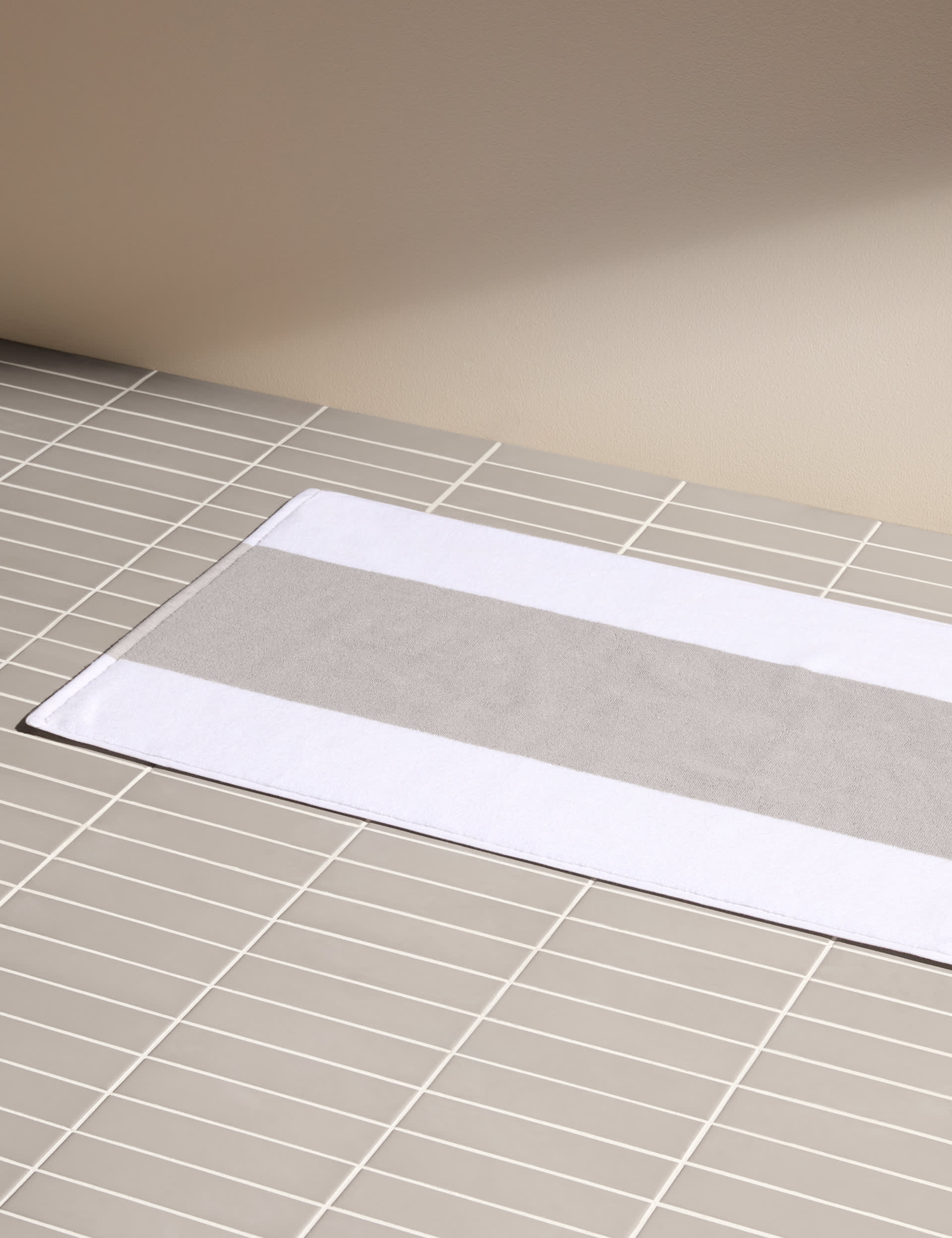 M&S central band bath mat 50x80cm (British brand)