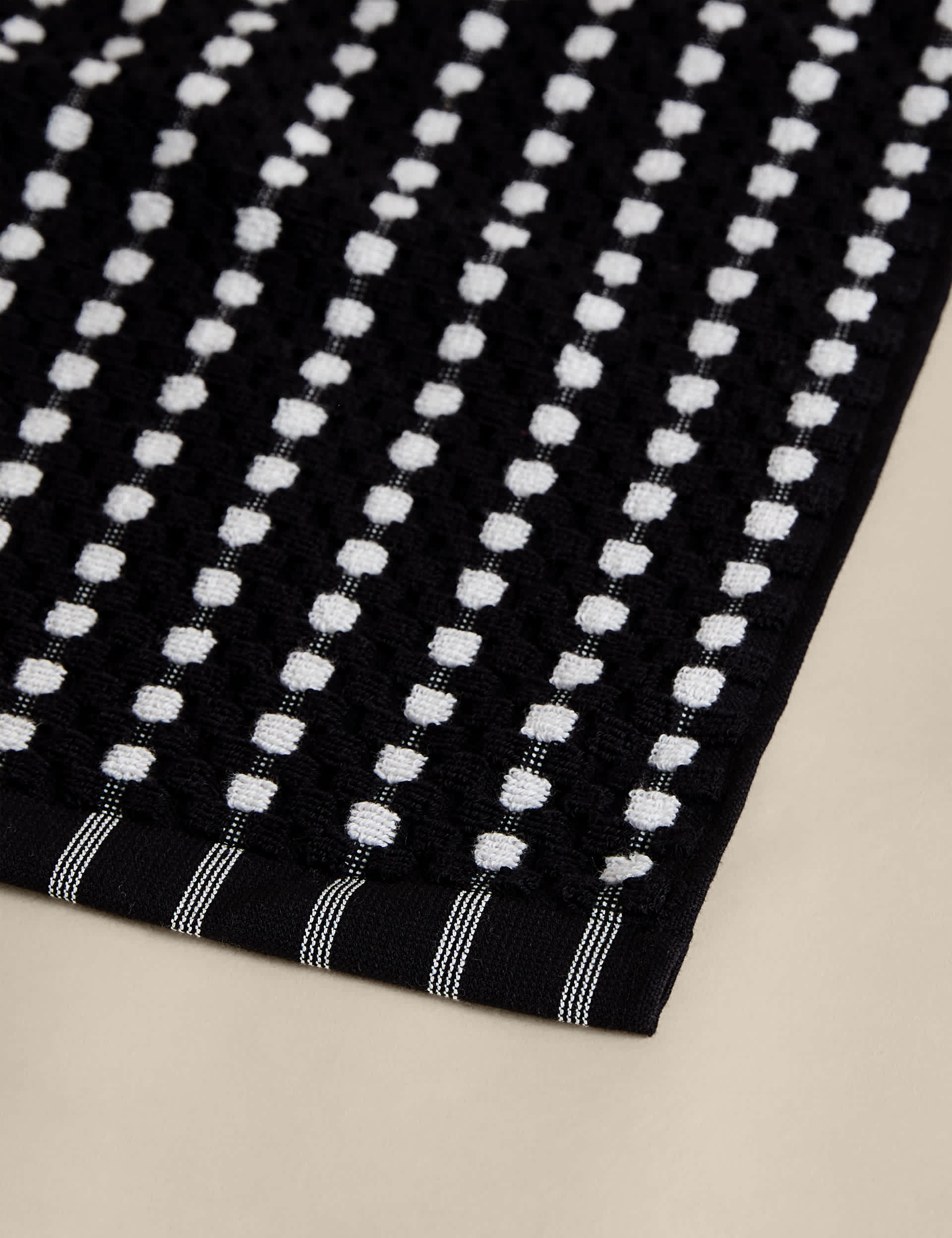 Pure cotton spotty striped towel 500 GSM - British product